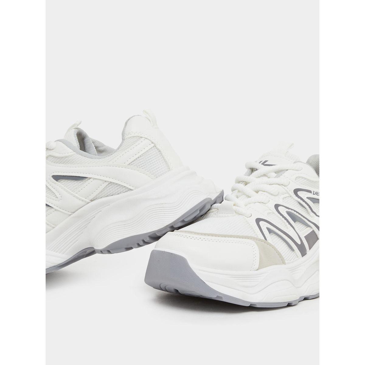 حذاء سنيكرز مع أربطة للإغلاق-women-shoes-sneakers-image-3
