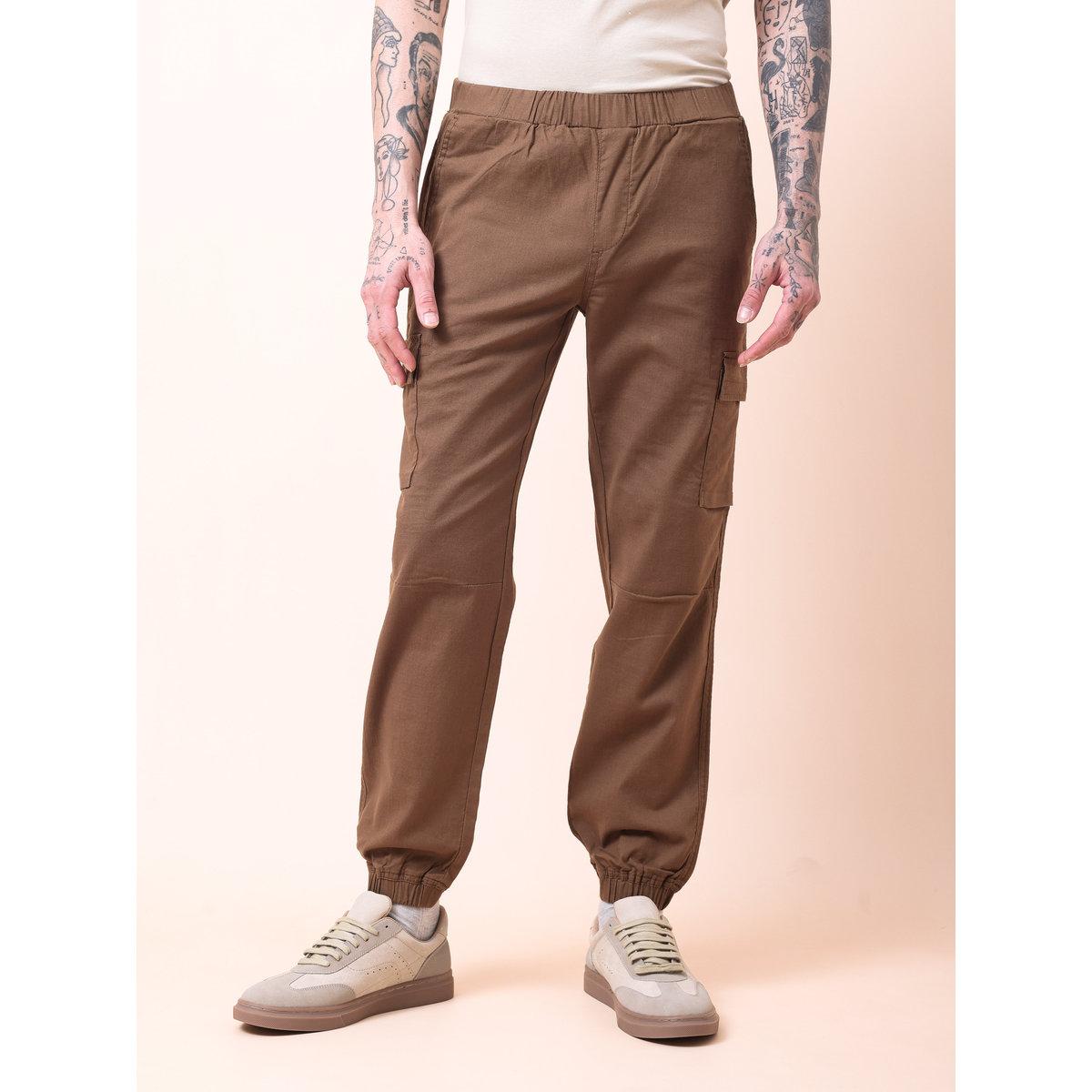 جوغر سادة بتفاصيل جيوب كارجو-men-clothing-bottoms-joggers-image-1