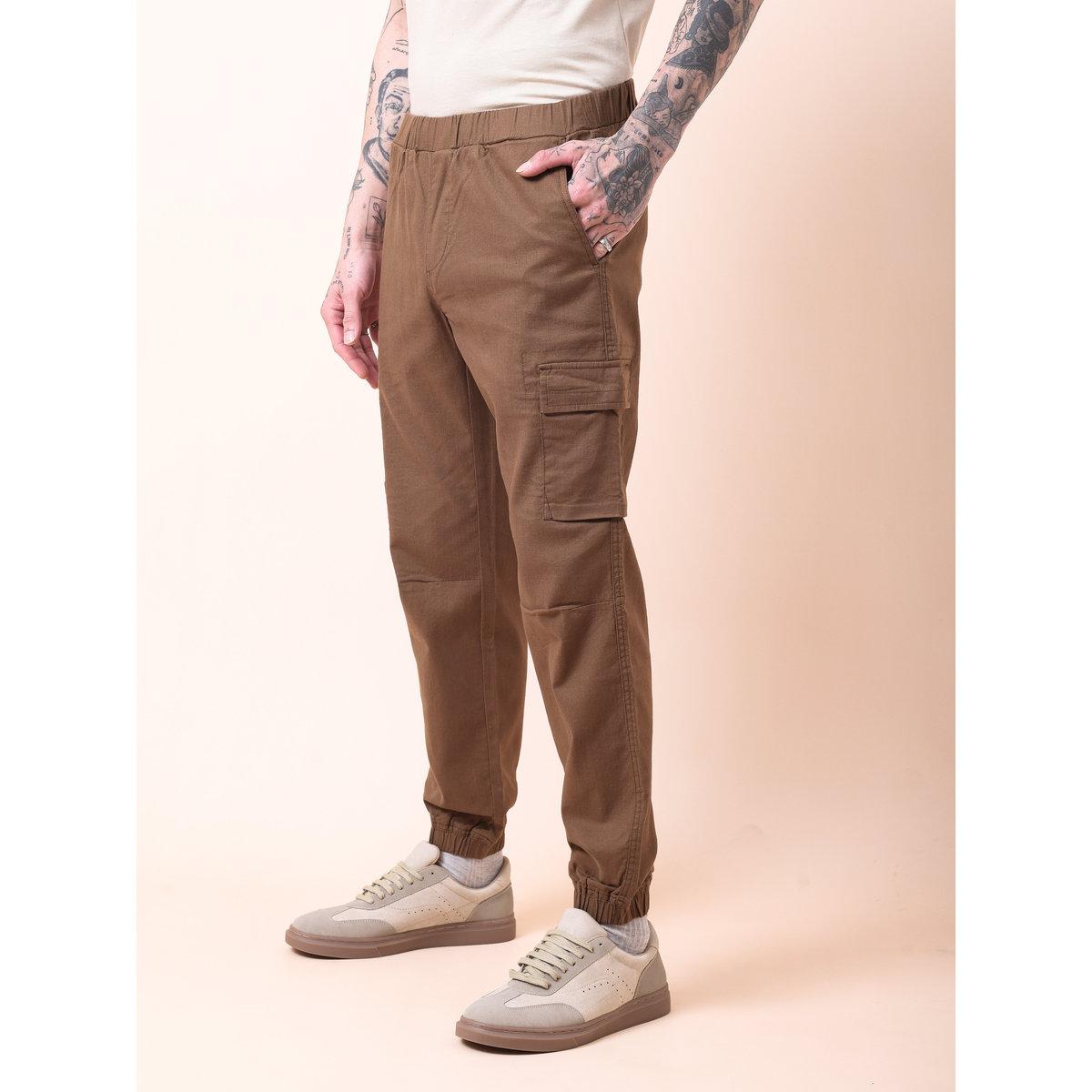 جوغر سادة بتفاصيل جيوب كارجو-men-clothing-bottoms-joggers-image-5