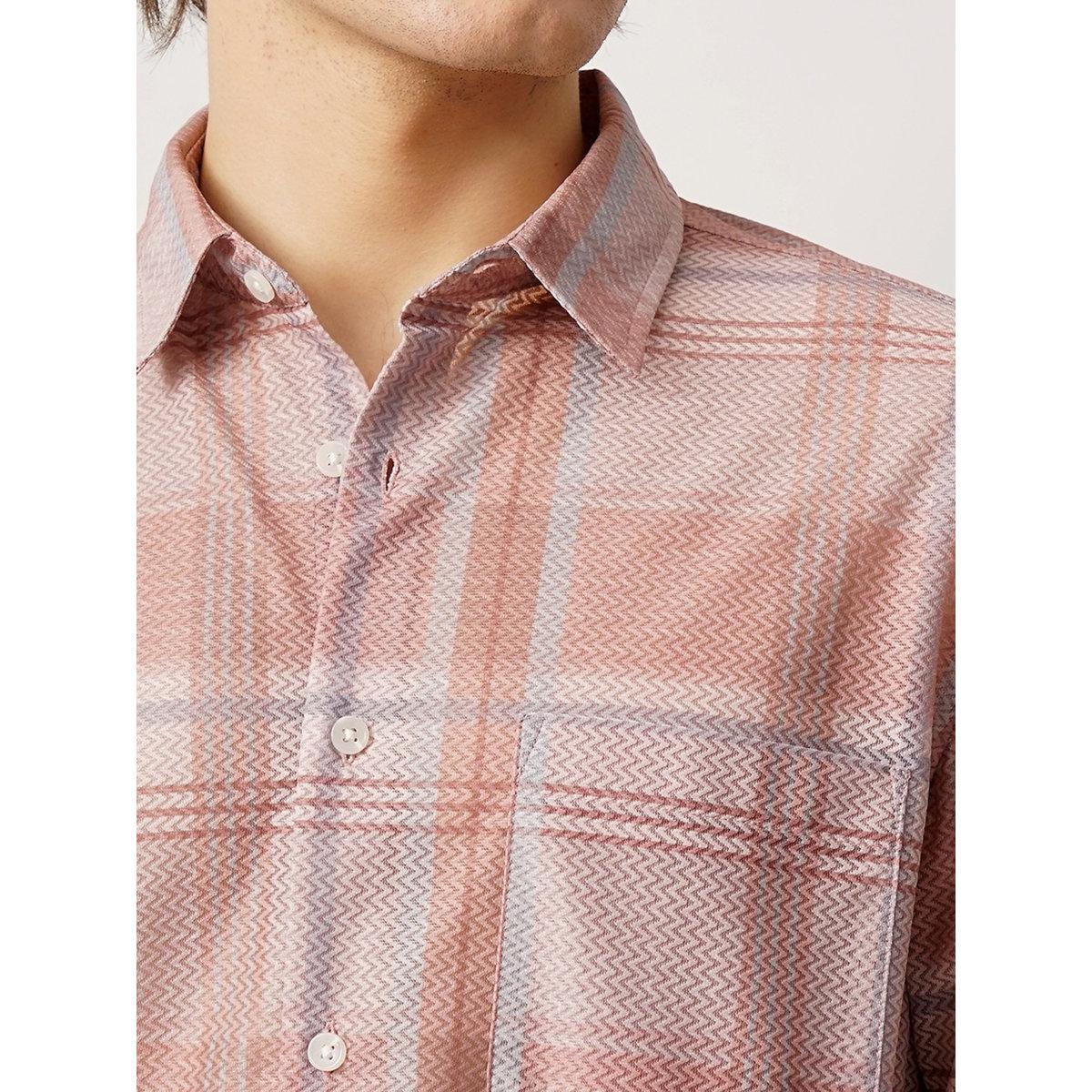 قميص بقصة عادية وجيب على الصدر-men-clothing-shirts-image-5