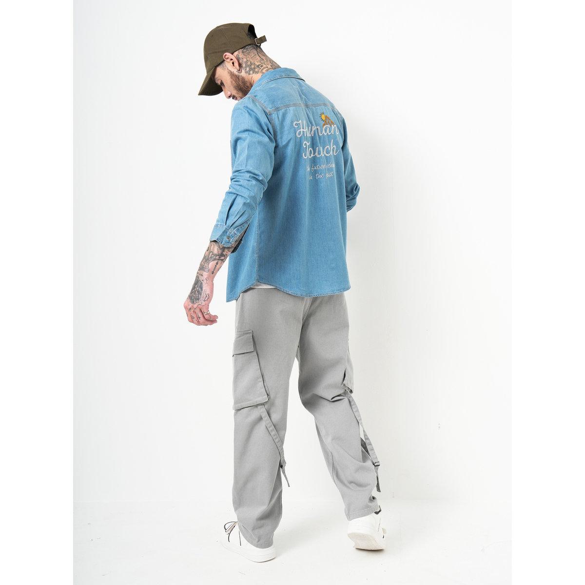 قميص دنيم بطبعة كتابة وجيوب على الصدر-men-clothing-shirts-image-7