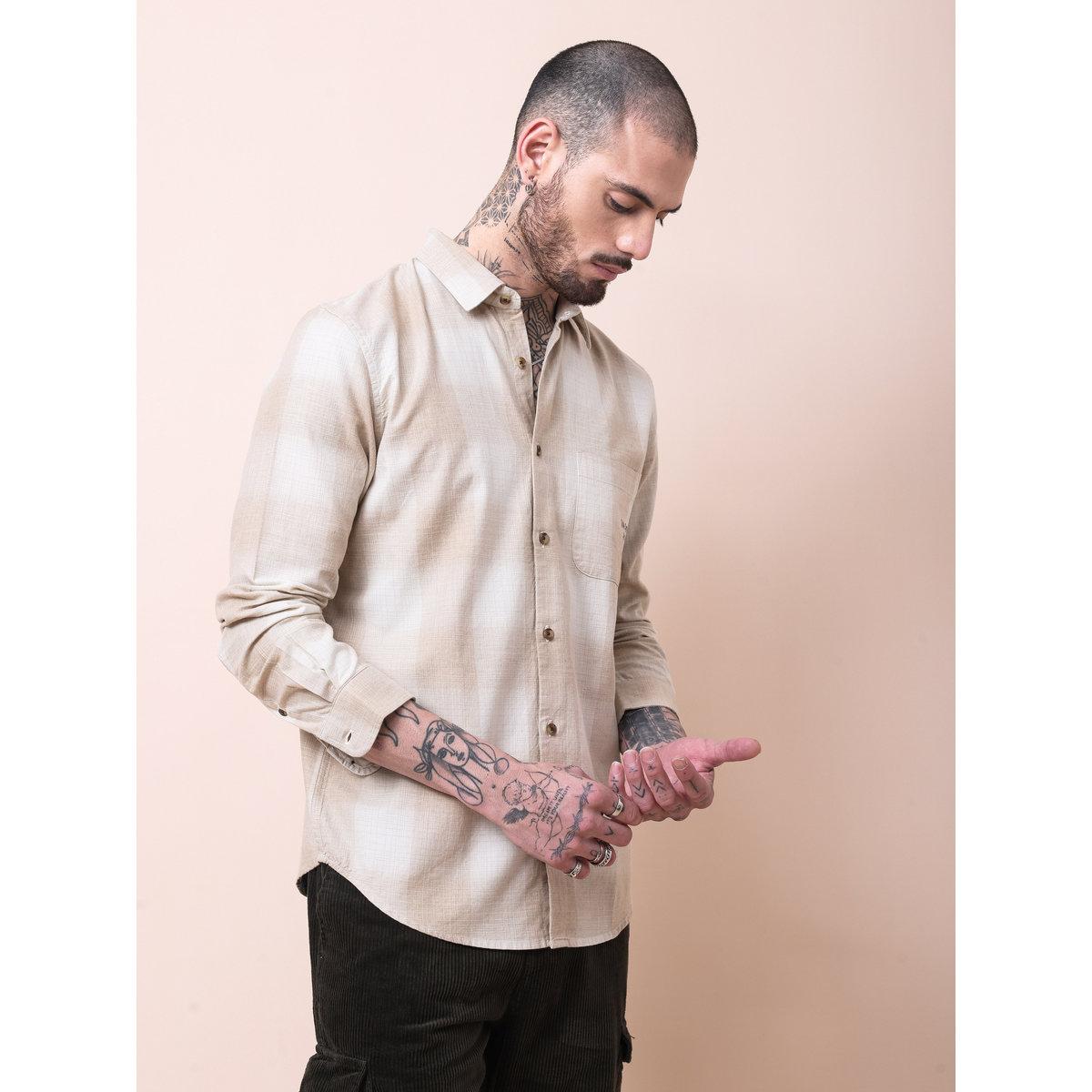 قميص بطبعة مربعات وأكمام طويلة-men-clothing-shirts-image-8