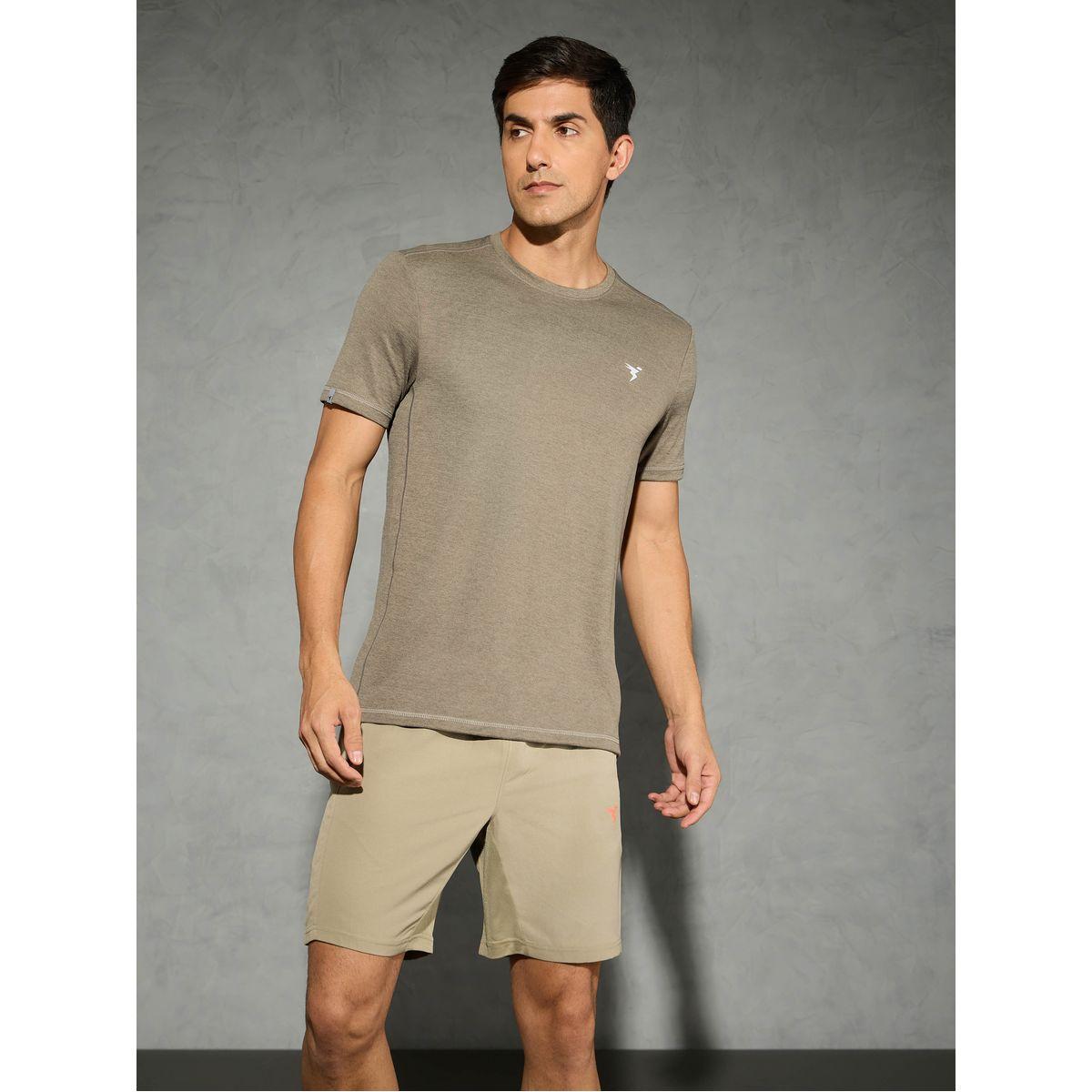 تيشيرت بقصة سليم فيت وياقة دائرية-men-clothing-tshirtsandpolos-tshirts-image-1