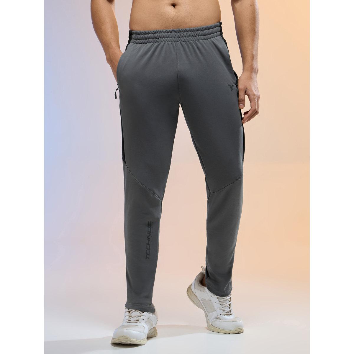 بنطال بتفاصيل جانبية مُتباينة وقصة سليم فيت-men-clothing-bottoms-joggers-image-2