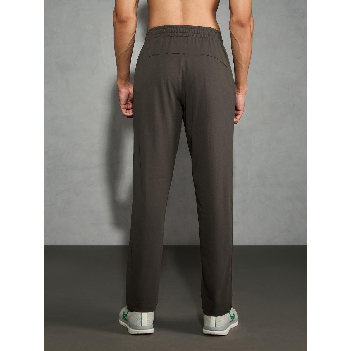 بنطال رياضي سادة بقصة مريحة-men-clothing-bottoms-joggers-image-5