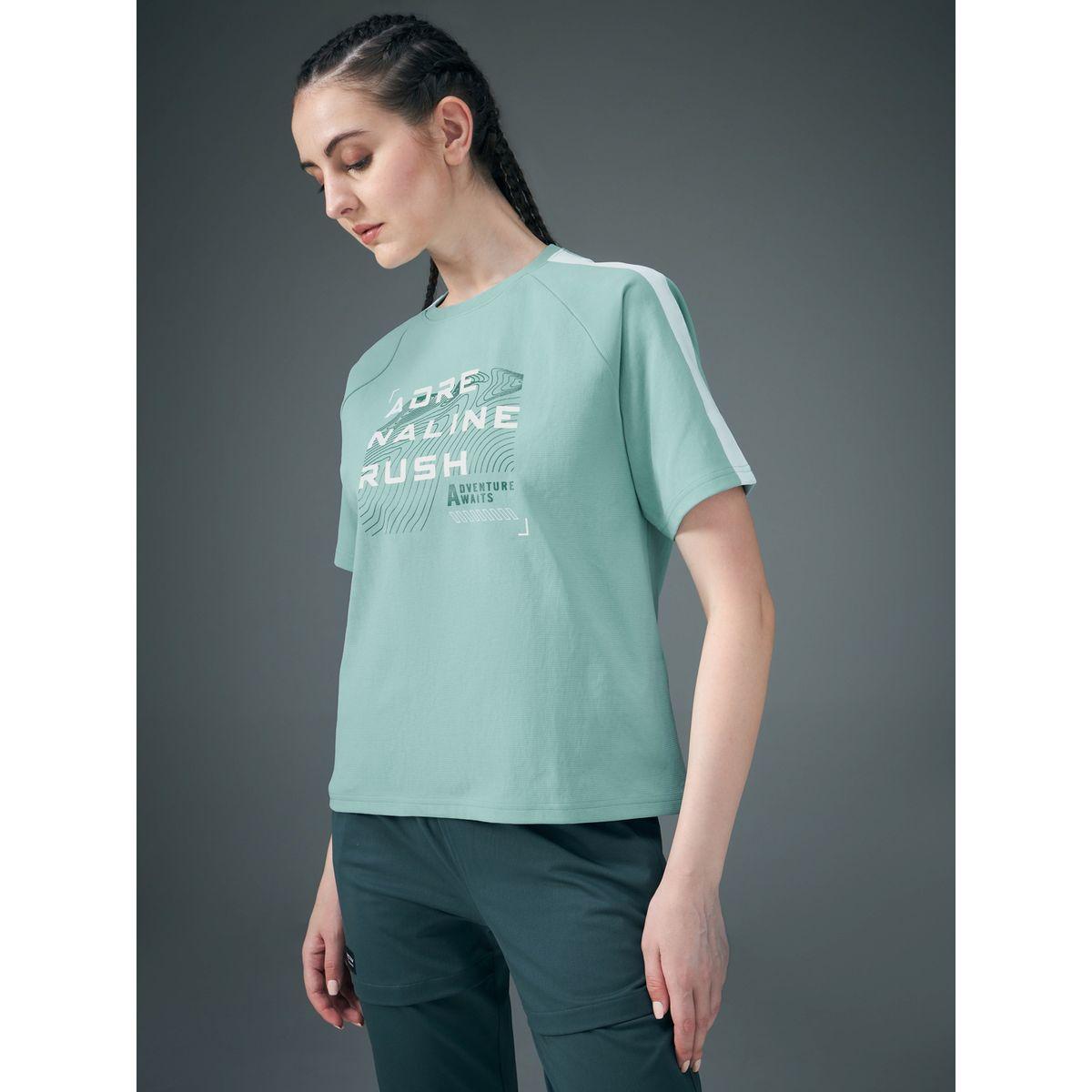 تيشيرت قصير بطبعة كتابة وياقة دائرية-women-clothing-tshirts-image-2