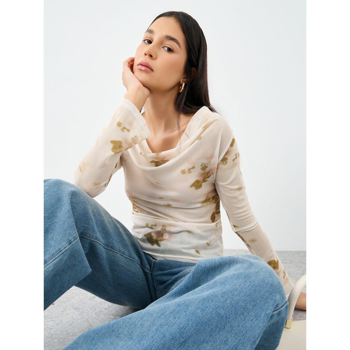 بلوزة بطبعة زهور وياقة منسدلة-women-clothing-shirtsandblouses-blouses-image-1