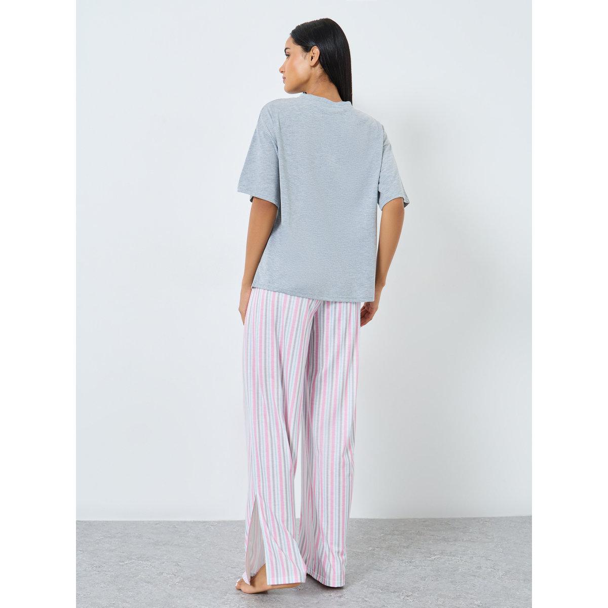 Styli NYC Graphic Drop Shoulder T-Shirt and Side Slit Pyjama Set-women-clothing-nightwear-pyjamas-longsets-image-7