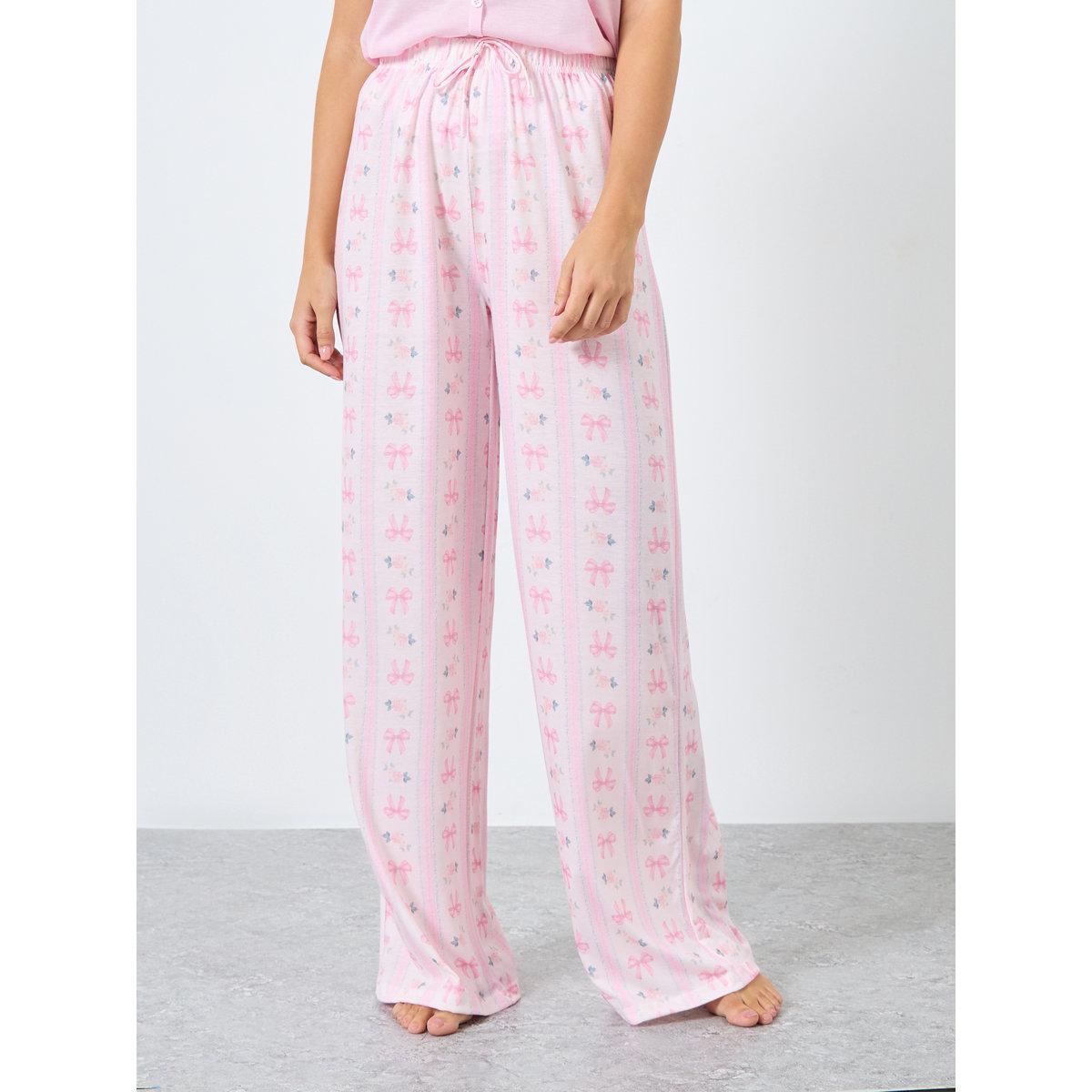 Styli Button Through Lettuce Hem Top and Bow Print Pyjama Set-women-clothing-nightwear-pyjamas-longsets-image-5