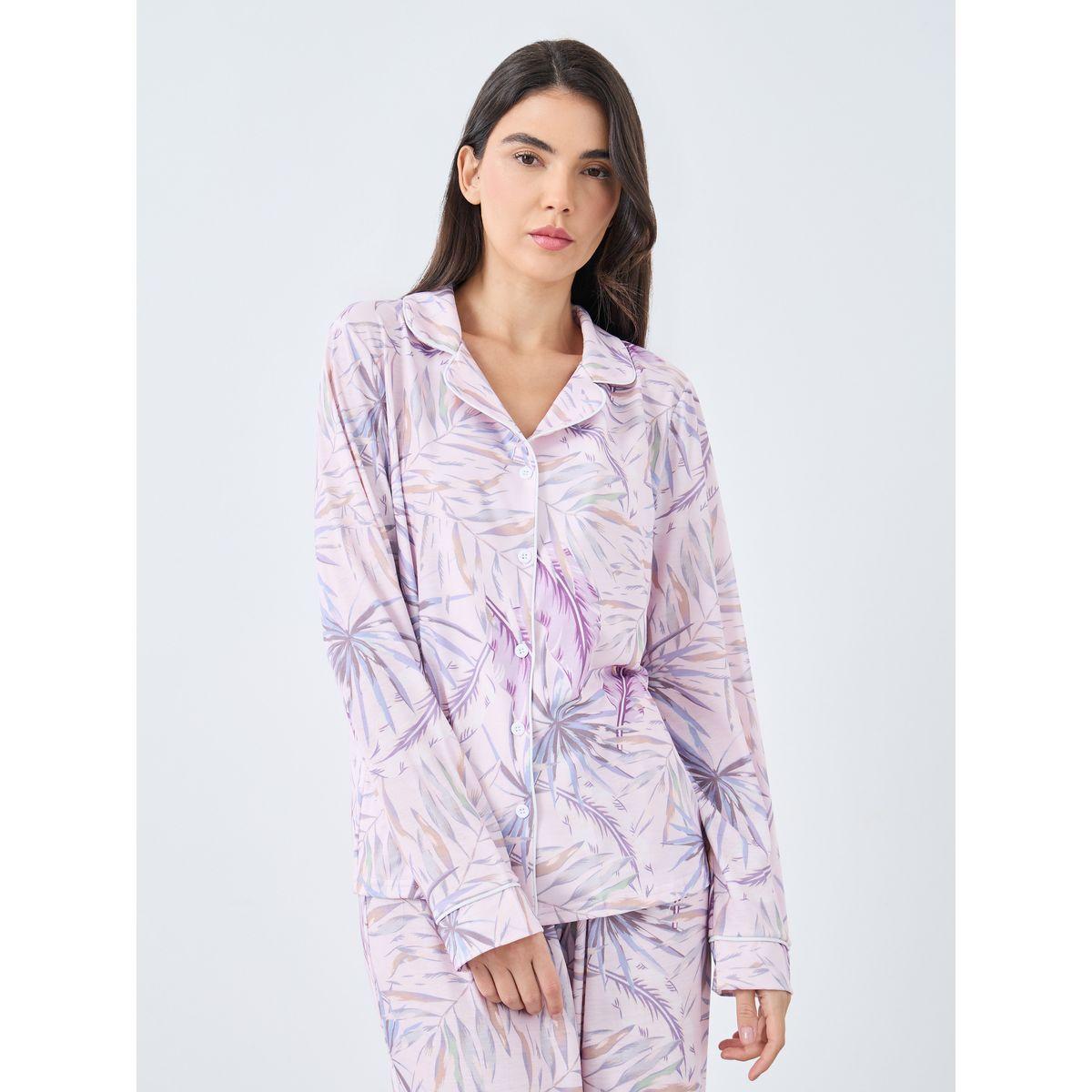 طقم من بنطال بيجاما وتيشيرت بتفاصيل أزرار-women-clothing-nightwear-pyjamas-longsets-image-2