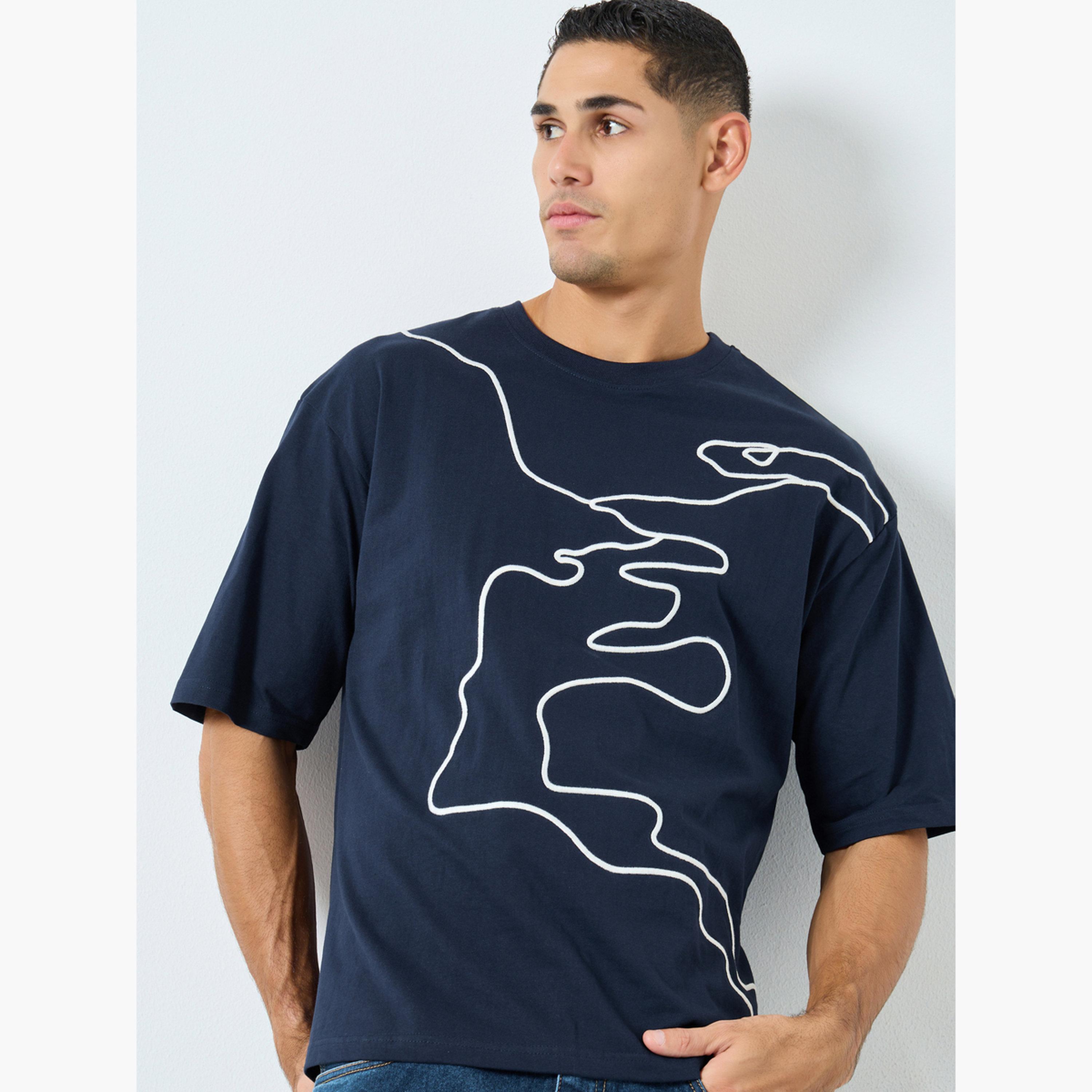ستايلي - تي شيرت أزرق داكن مطرز مقاس كبير اوفر سايز-men-clothing-tshirtsandpolos-tshirts-image-1