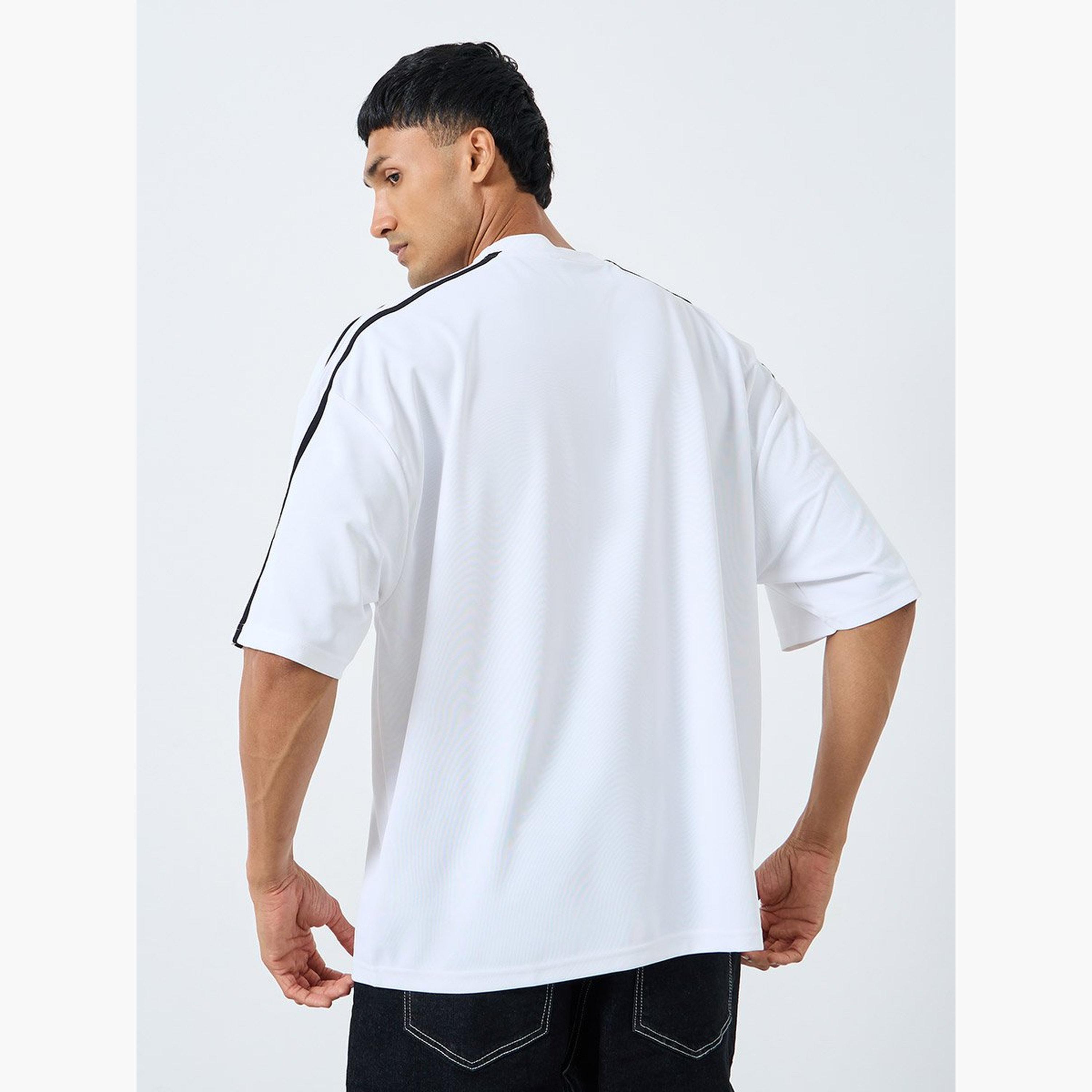 Styli Boxy Fit Contrast Shoulder Stripe Varsity T-Shirt-men-clothing-tshirtsandpolos-tshirts-image-4