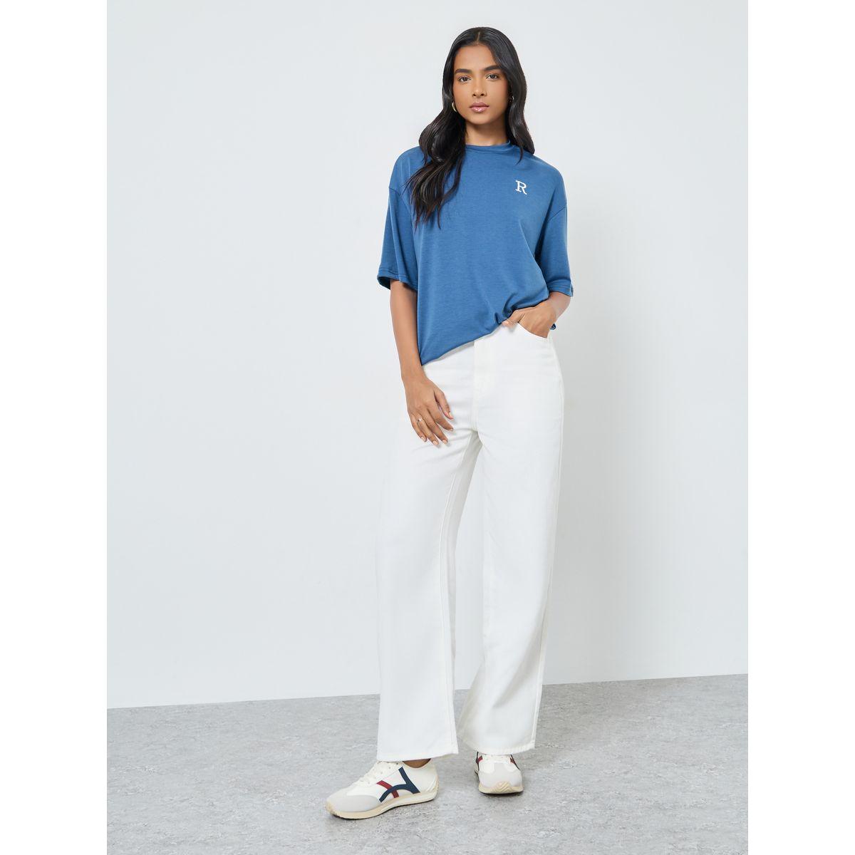 تيشيرت بقصة مريحة وتفاصيل مُطرزة-women-clothing-tshirts-image-2