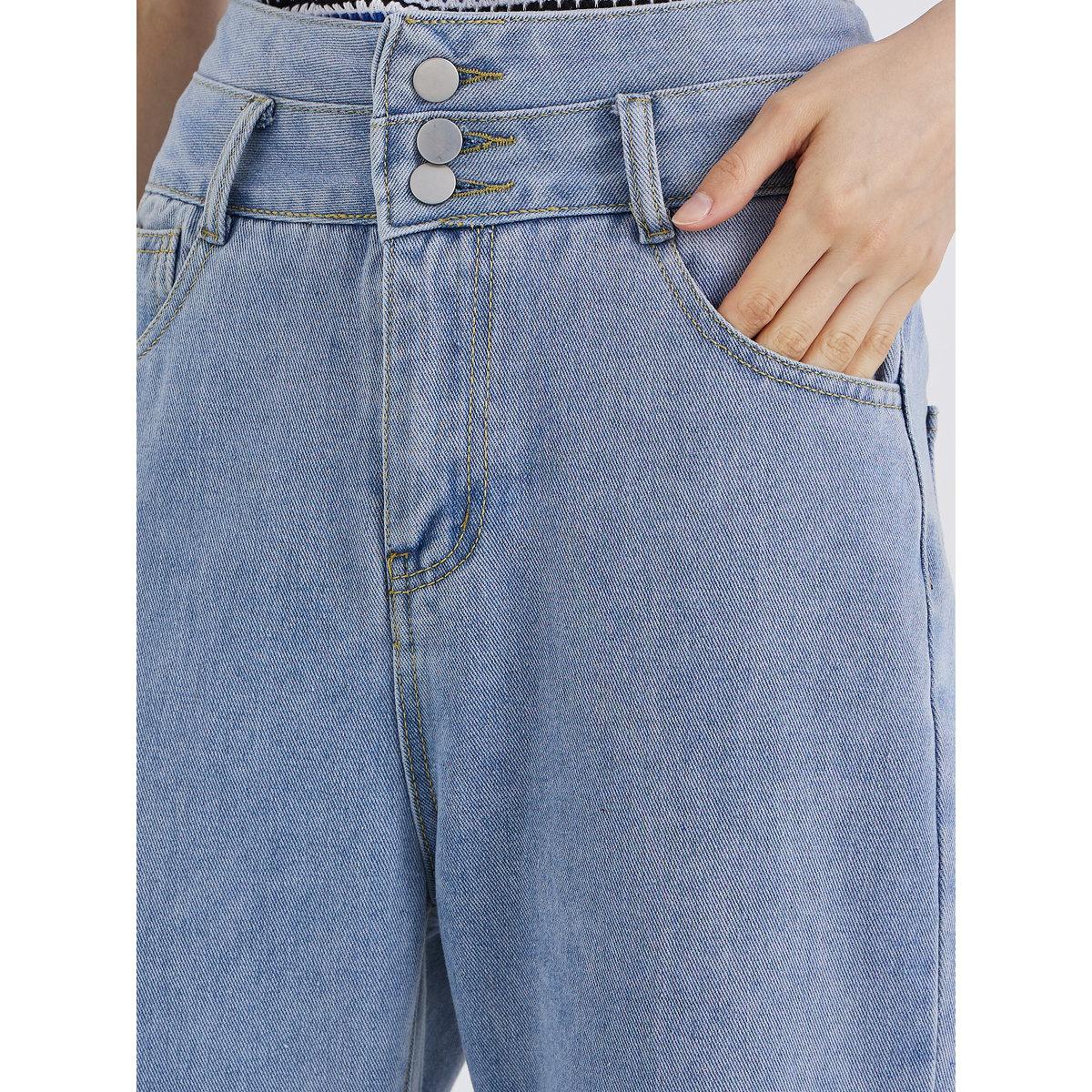 بنطال جينز بقصة عادية مع تفاصيل أزرار-women-clothing-bottoms-jeans-image-3