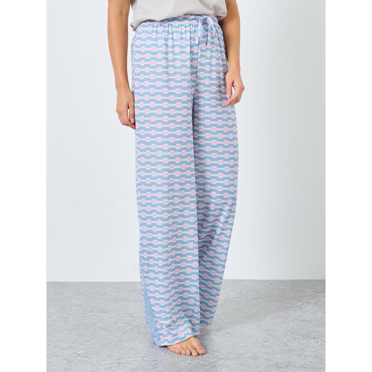 Styli Drop Shoulder Patch T-Shirt and Geo Print Pyjama Set-women-clothing-nightwear-pyjamas-longsets-image-5