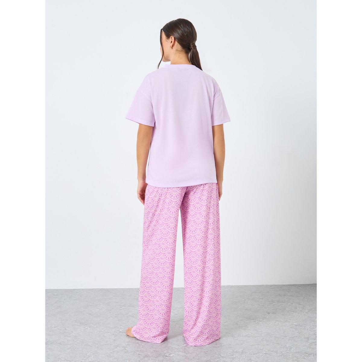 Styli Solid Drop Shoulder Pocket T-Shirt and Wavey Geo Pyjama Set-women-clothing-nightwear-pyjamas-longsets-image-4