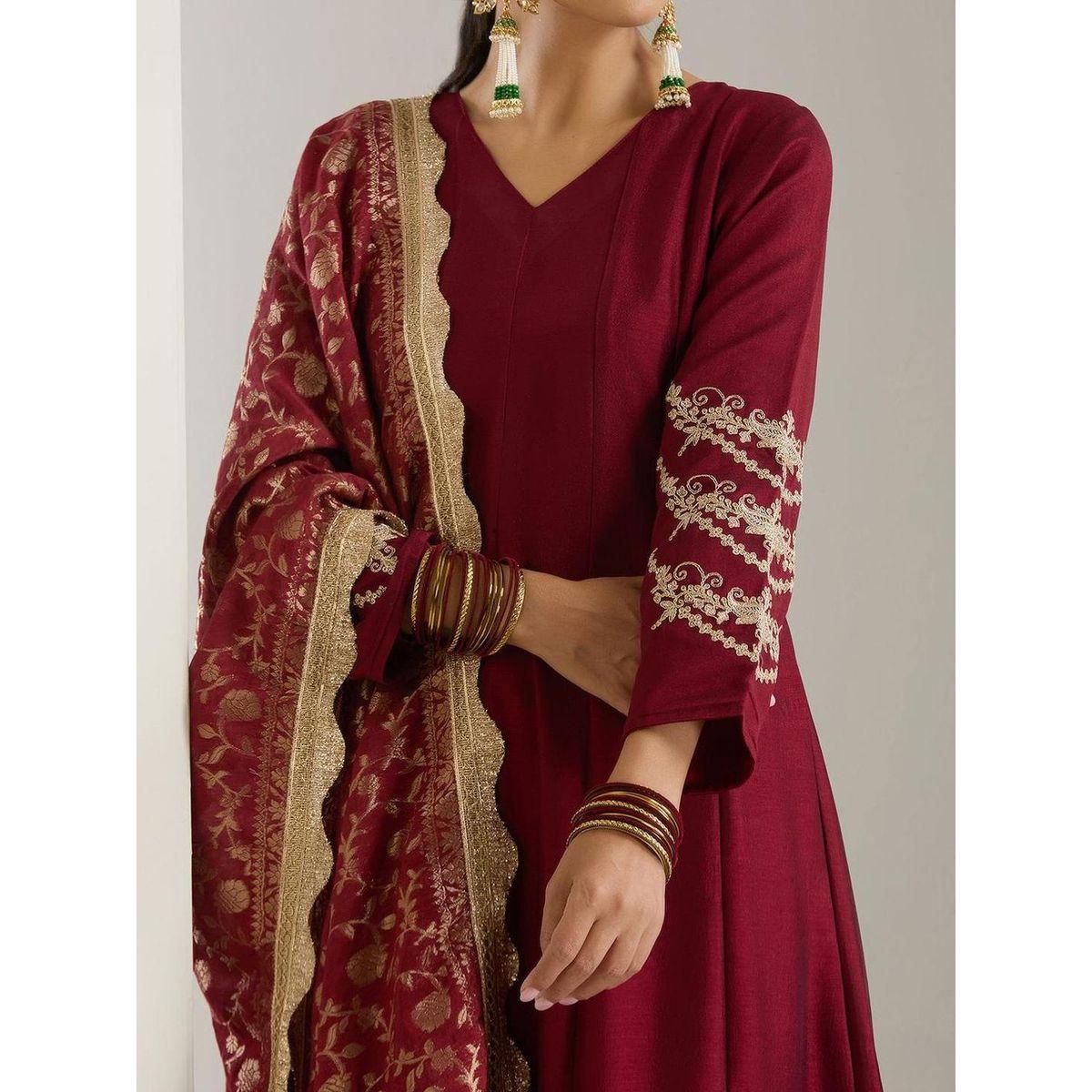 فستان طويل بتفاصيل دانتيل وحافة واسعة-women-clothing-ethnicwear-dresses-image-3