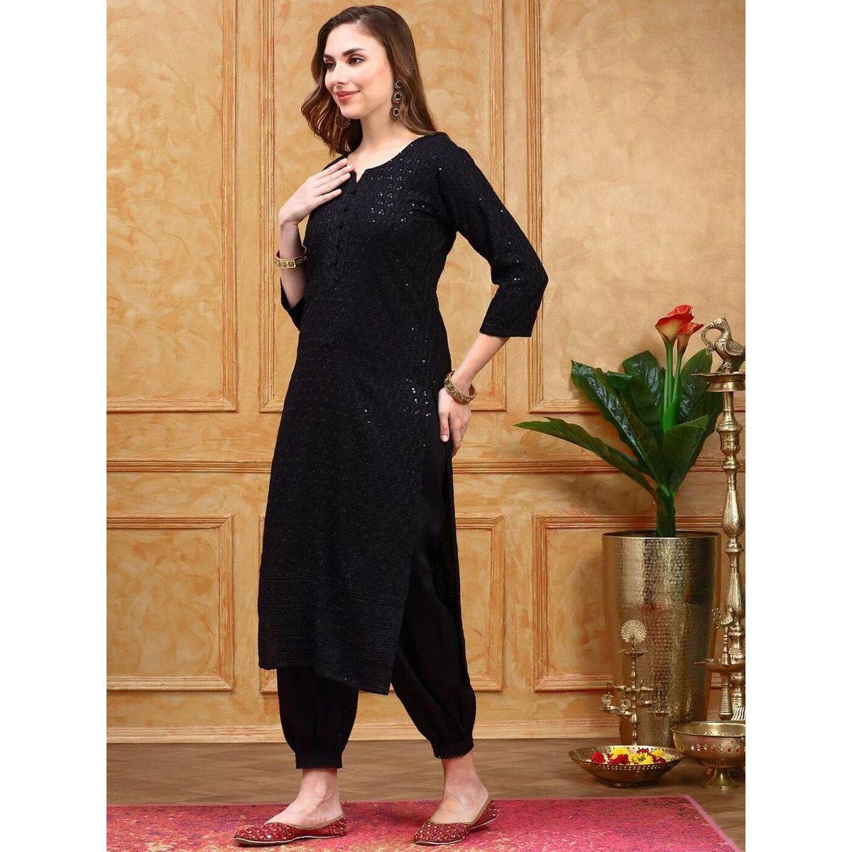مجموعة من بنطال مع كورتا بتفاصيل مُطرّزة-women-clothing-ethnicwear-kurtasets-image-3