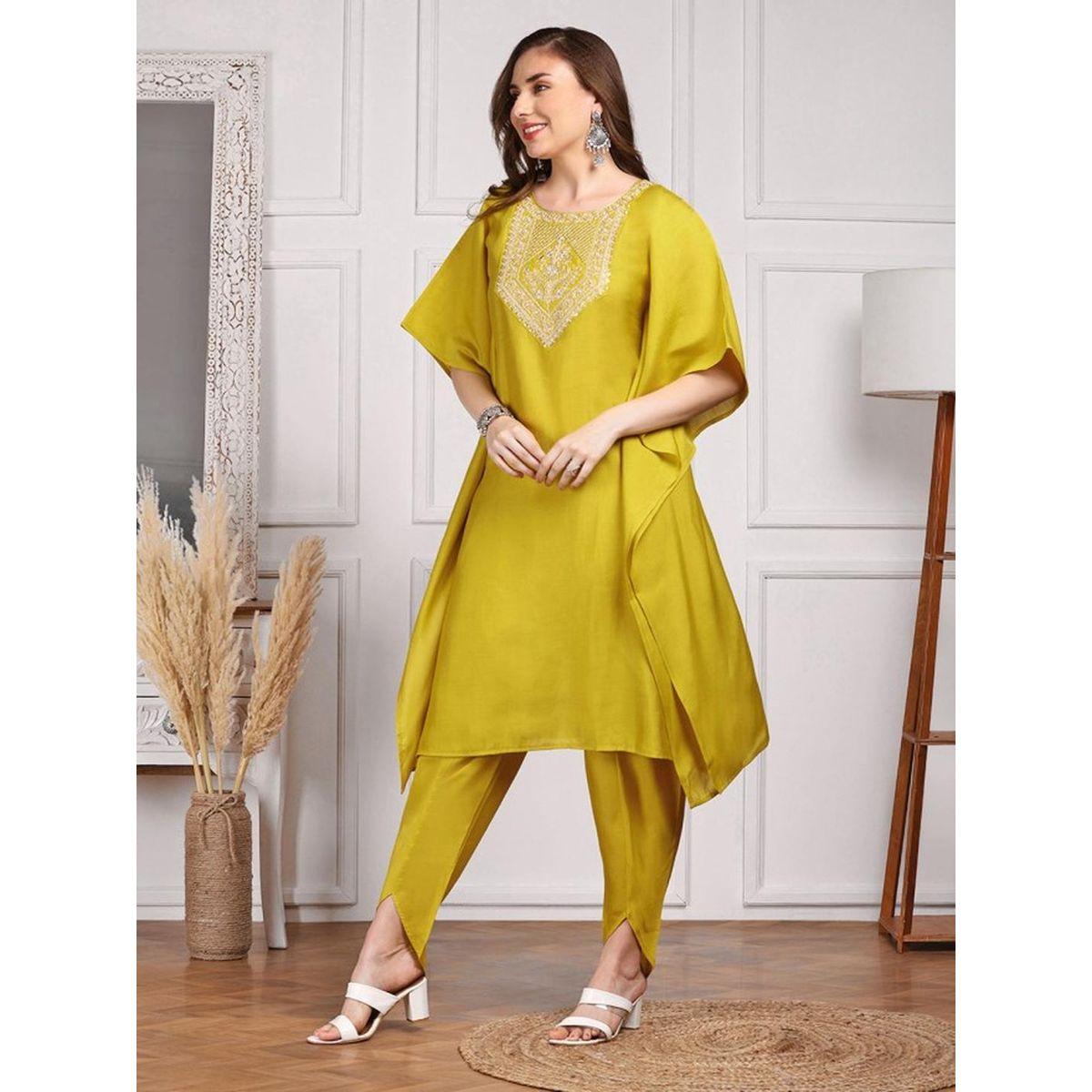 Ishin Embroidered Round Neck Kurta with Trousers Set-women-clothing-ethnicwear-kurtasets-image-5