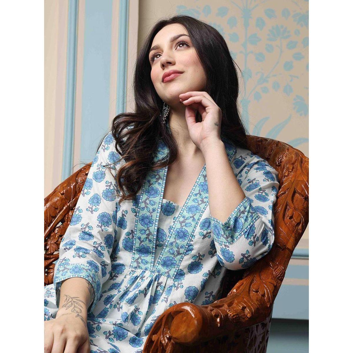 Ishin Printed V-Neck A-Line Kurta with Trousers Set-women-clothing-ethnicwear-kurtasets-image-2
