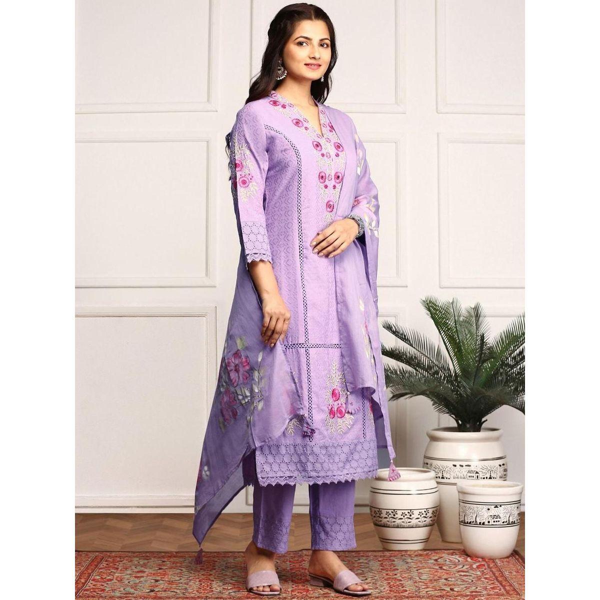 مجموعة من بنطال ودوباتا مع كورتا مُطرّزة-women-clothing-ethnicwear-kurtasets-image-1