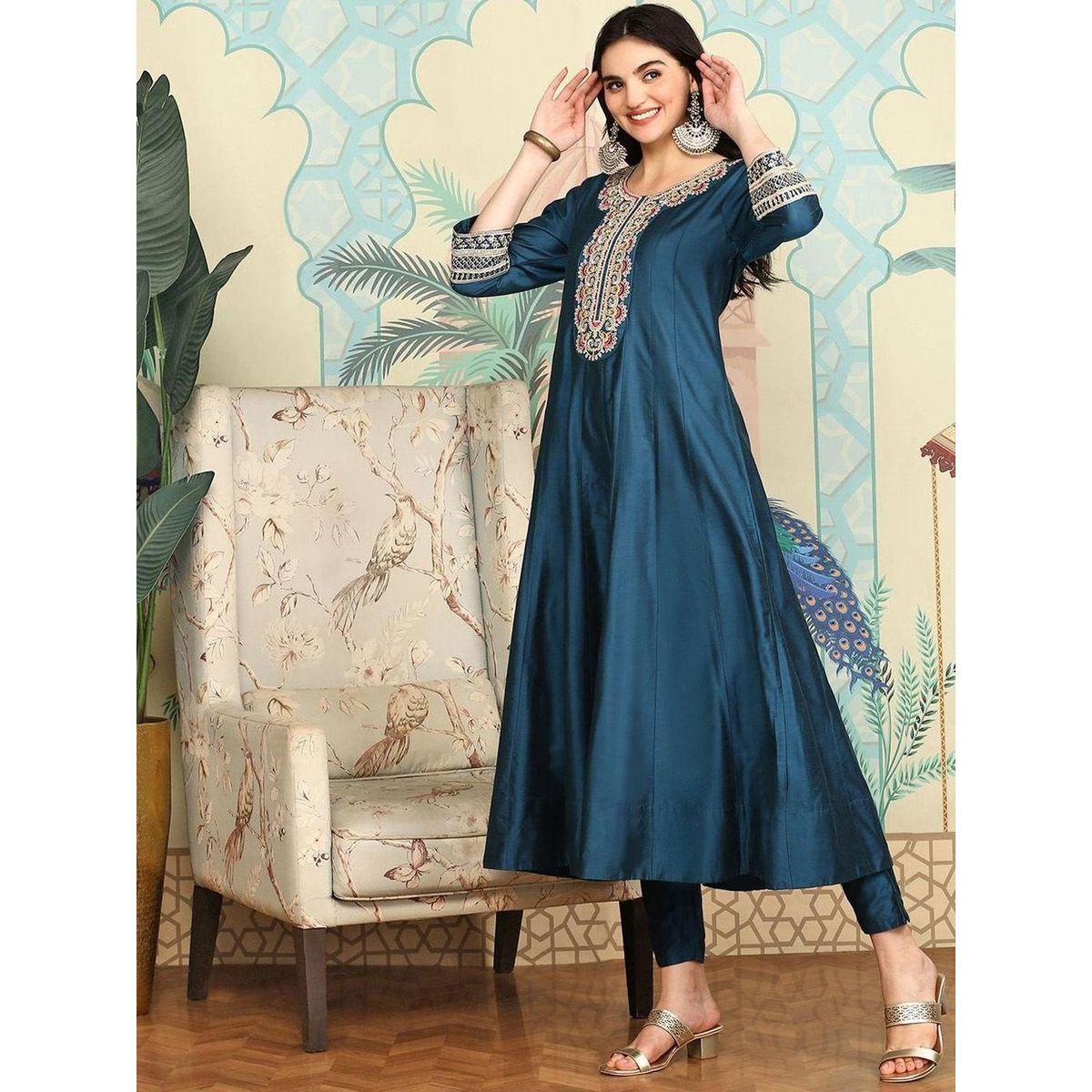 مجموعة من دوباتا وكورت بتفاصيل مُطرّزة-women-clothing-ethnicwear-kurtasets-image-4