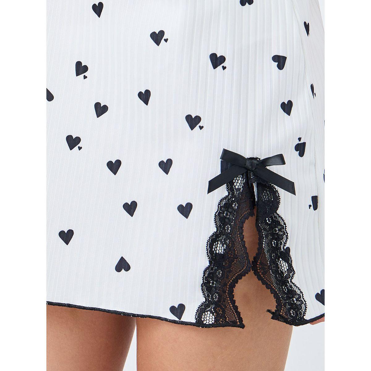 قميص نوم بطبعة قلوب مع تفاصيل شق-women-clothing-lingerie-babydollsandbodysuits-image-2