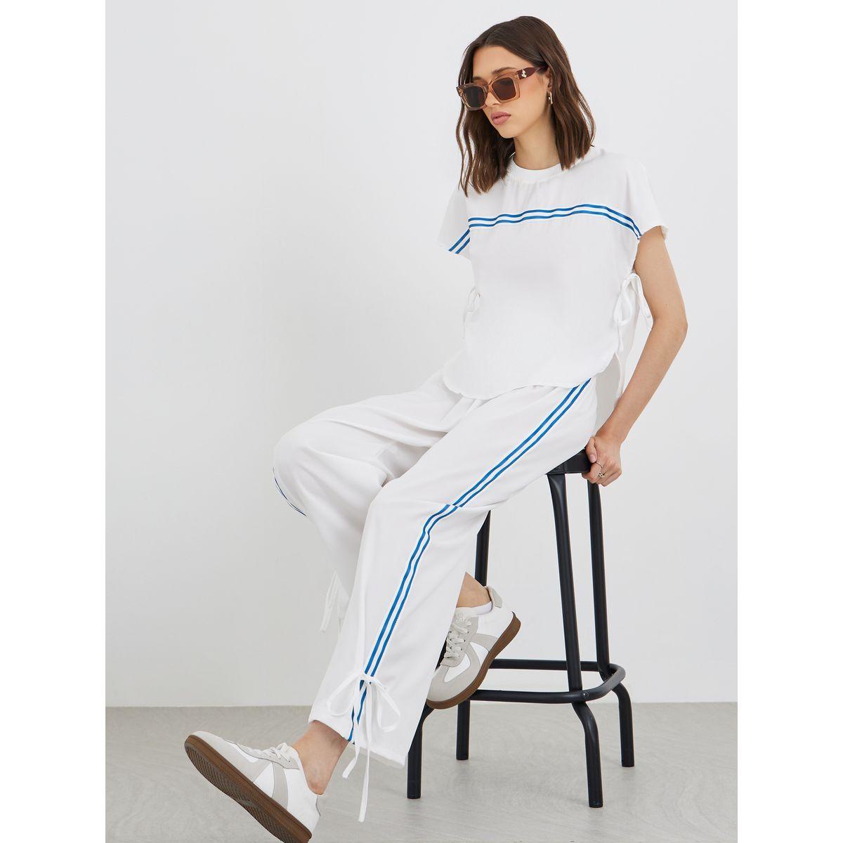 طقم منسق من بنطال وبلوزة بياقة دائرية وشريط-women-clothing-coordsets-image-1