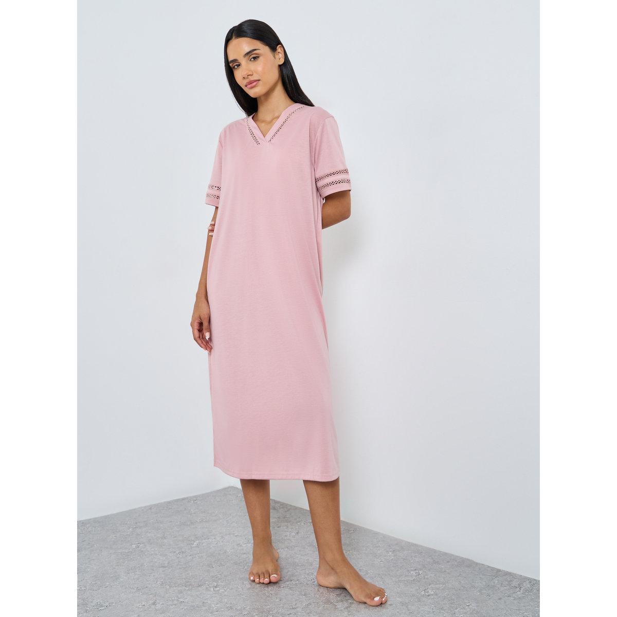 قميص نوم بتفاصيل حواف مُتباينة-women-clothing-nightwear-nighties-image-1
