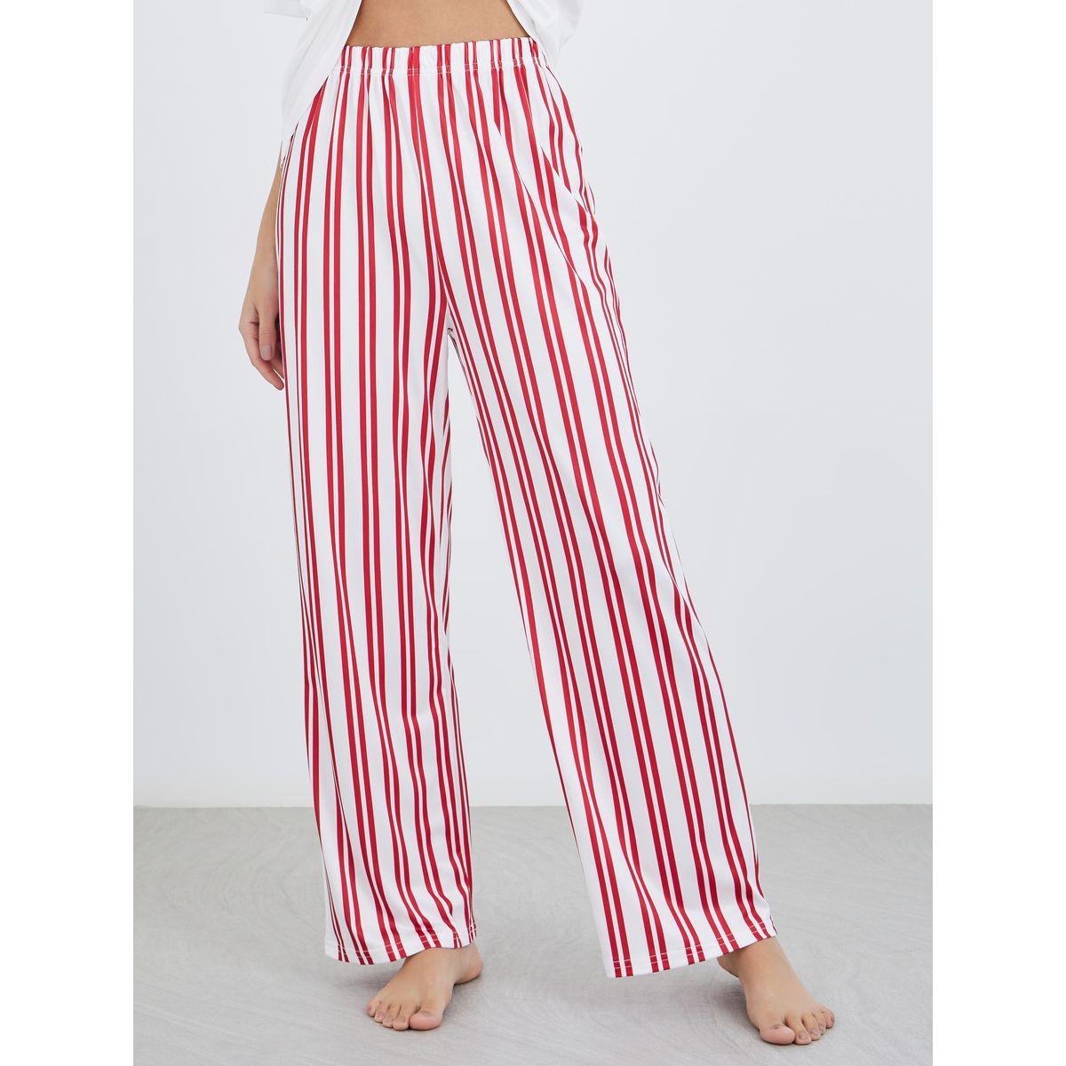 طقم من بنطال بيجاما وتيشيرت بطبعة جرافيك-women-clothing-nightwear-pyjamas-longsets-image-4