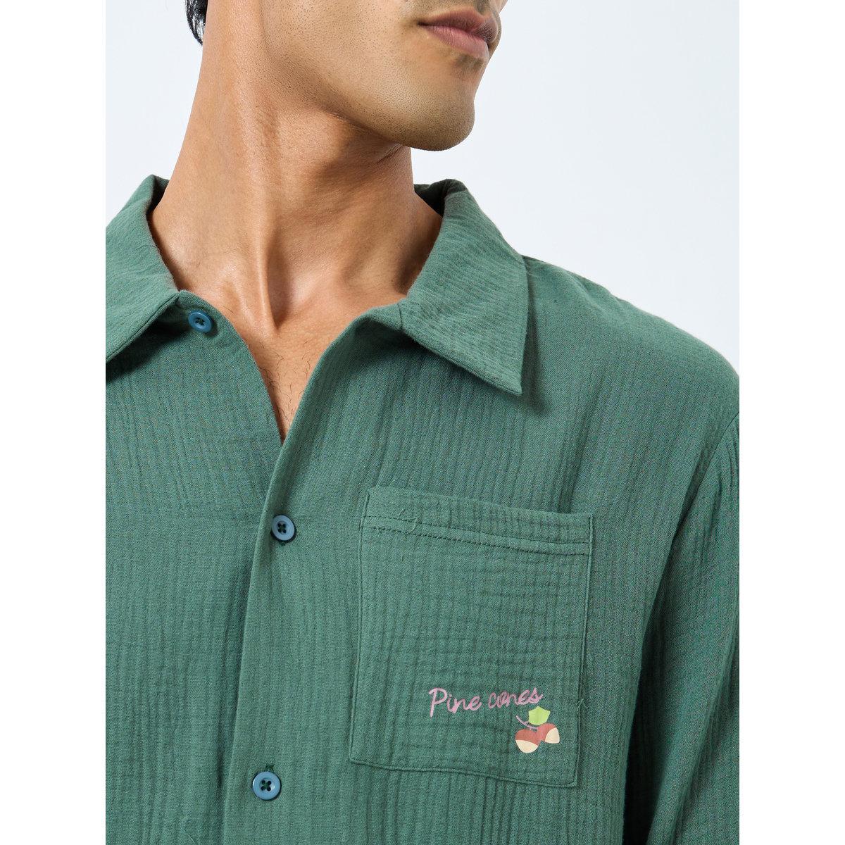 طقم من بنطال بيجاما وقميص بتفاصيل بارزة الملمس-men-clothing-nightwear-sets-image-3