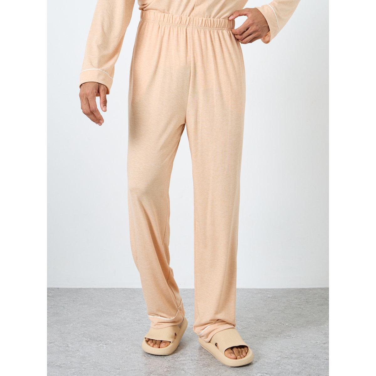 طقم من بنطال بيجاما وقميص بتفاصيل جيب-men-clothing-nightwear-sets-image-5