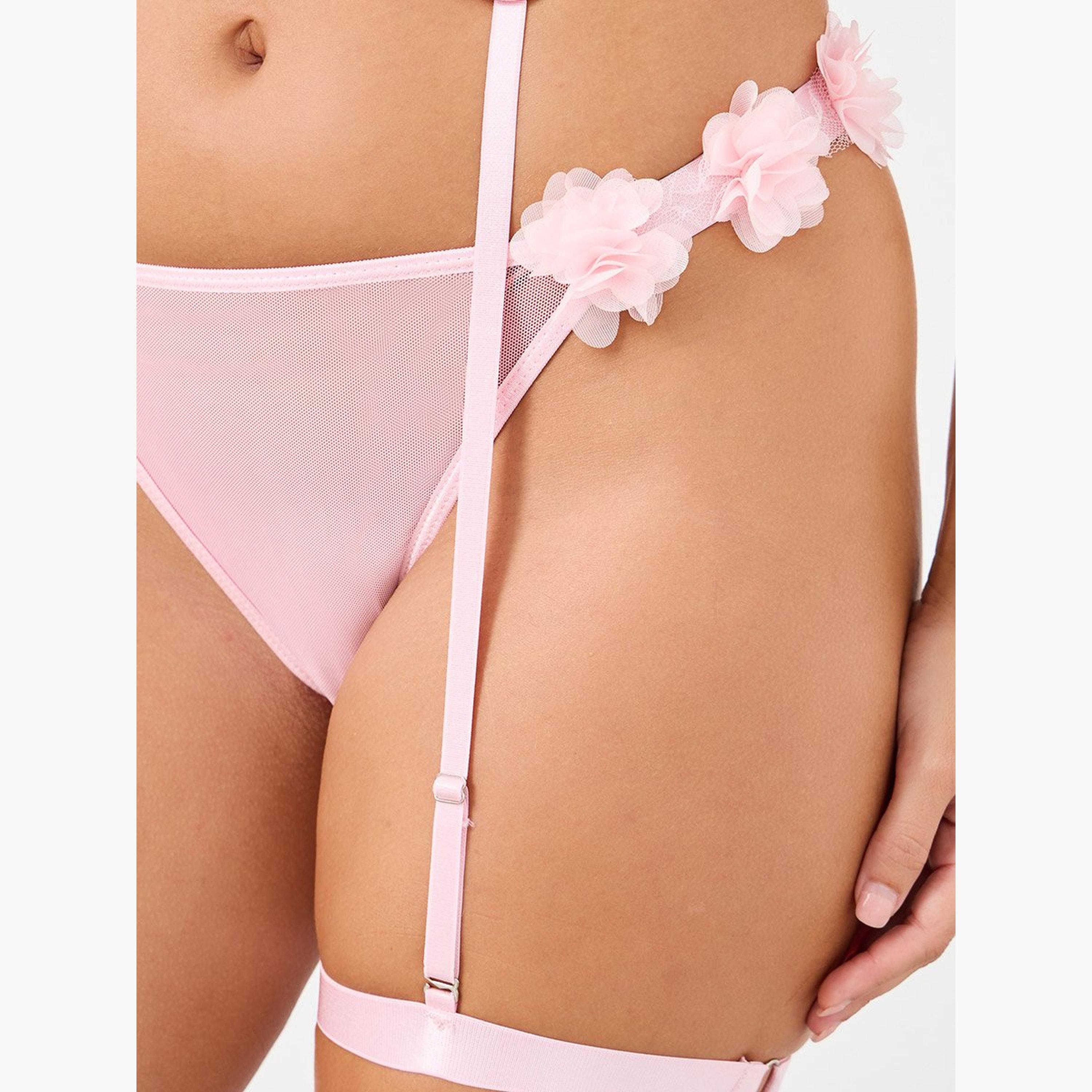 ستايلي - مشد بتفاصيل وردة، وسروال داخلي، وربطة عنق على شكل وردة- 4 قطع-women-clothing-lingerie-lingeriesets-image-4