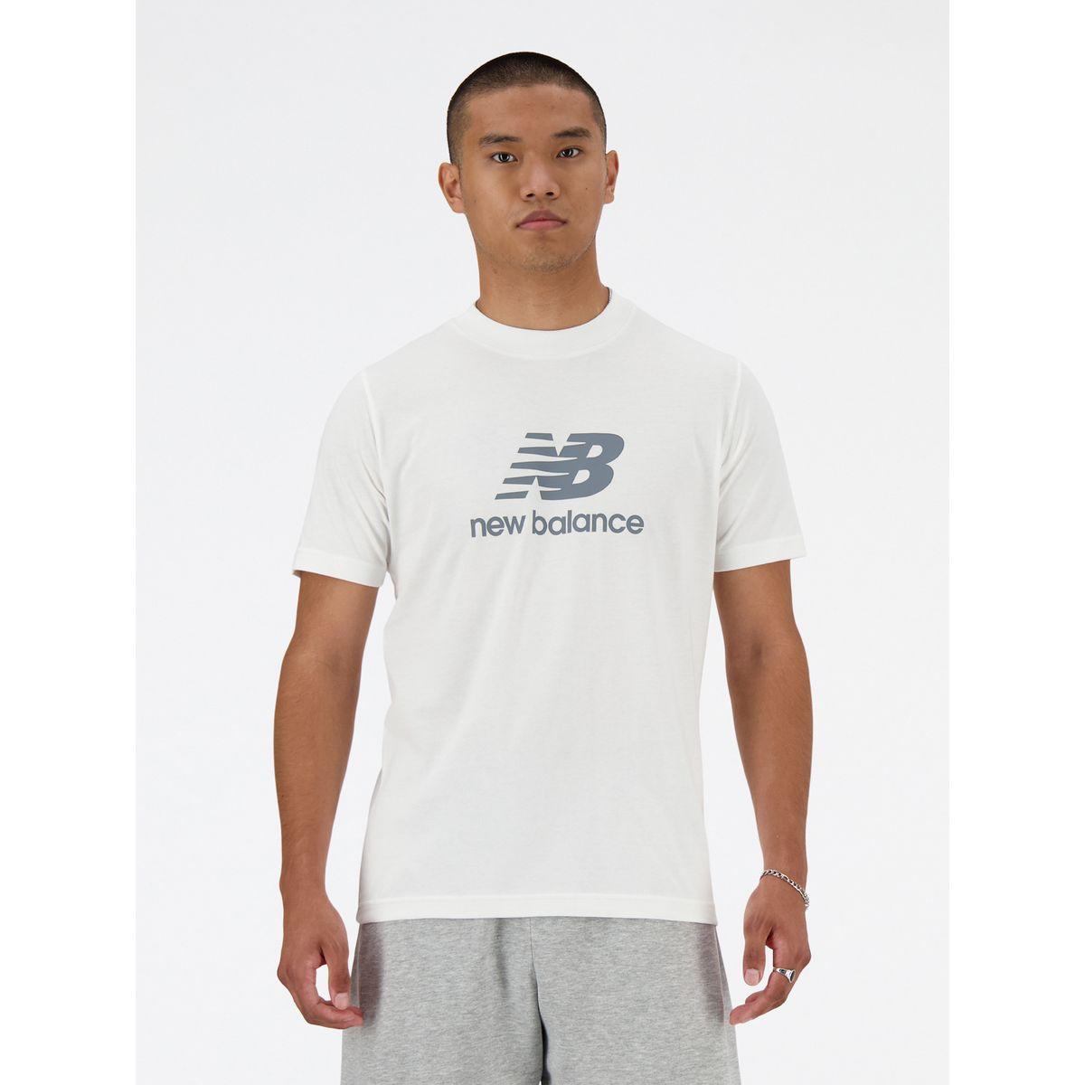 New Balance Sport Essentials Logo T-Shirt-men-clothing-tshirtsandpolos-tshirts-image-1