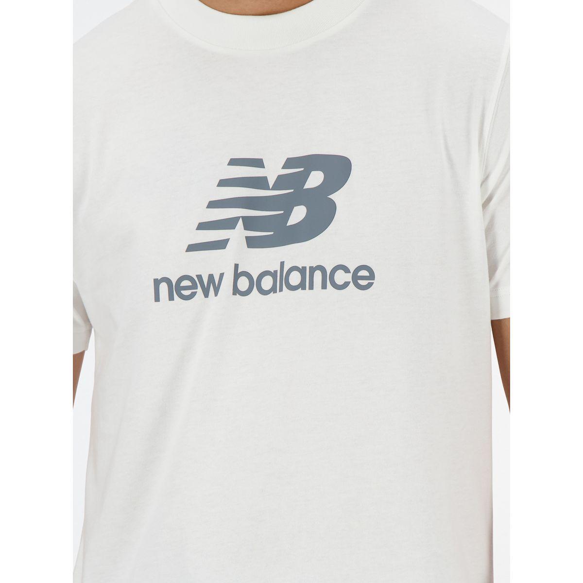 New Balance Sport Essentials Logo T-Shirt-men-clothing-tshirtsandpolos-tshirts-image-4