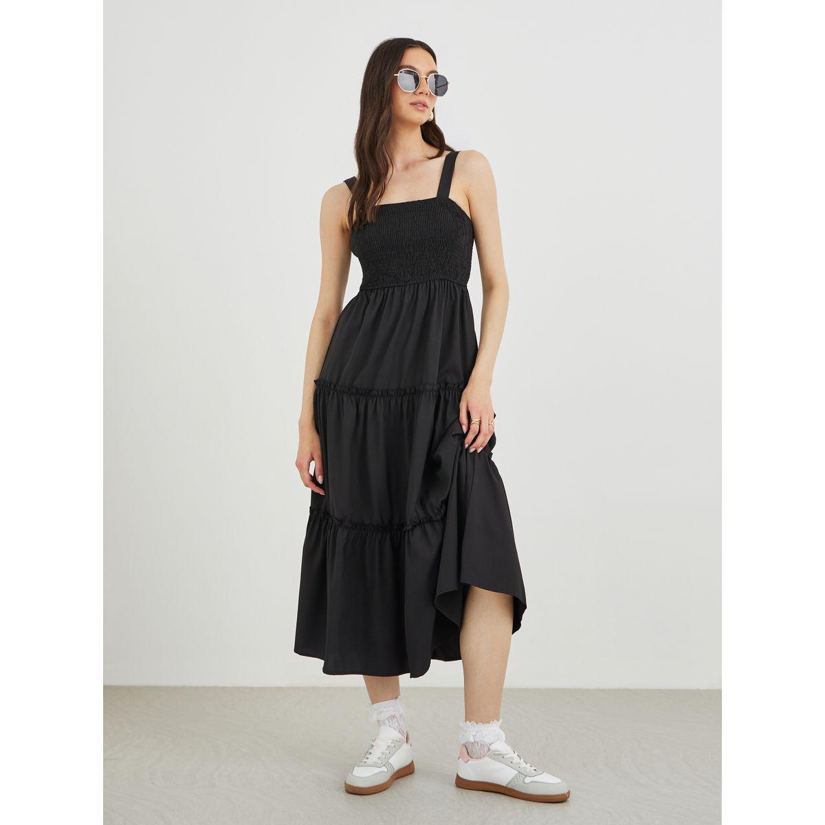 فستان ميدي سادة بحمالات كتف وتفاصيل مزمومة-women-clothing-dresses-image-1