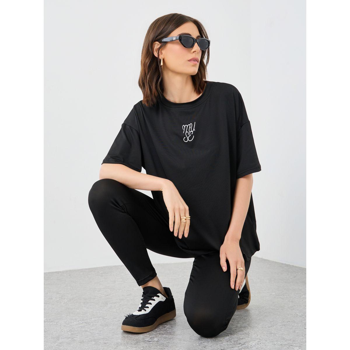 طقم منسق من ليقنز وتيشيرت بطبعة صغيرة وقصة مريحة-women-clothing-coordsets-image-1