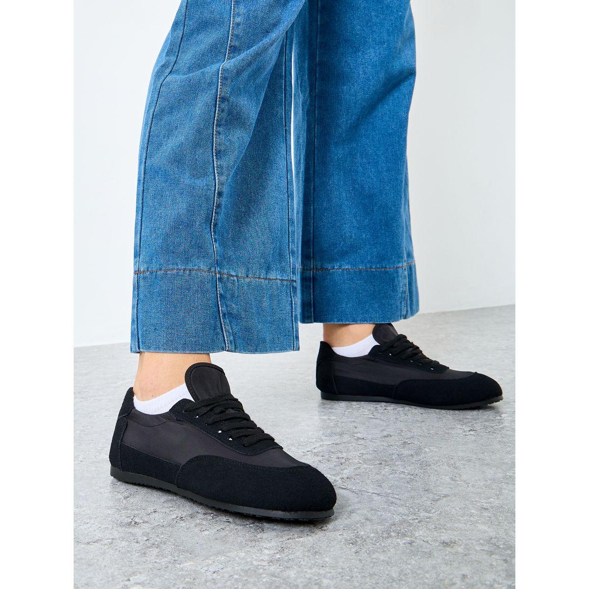 حذاء سهل الارتداء سليب أون-women-shoes-sneakers-image-1