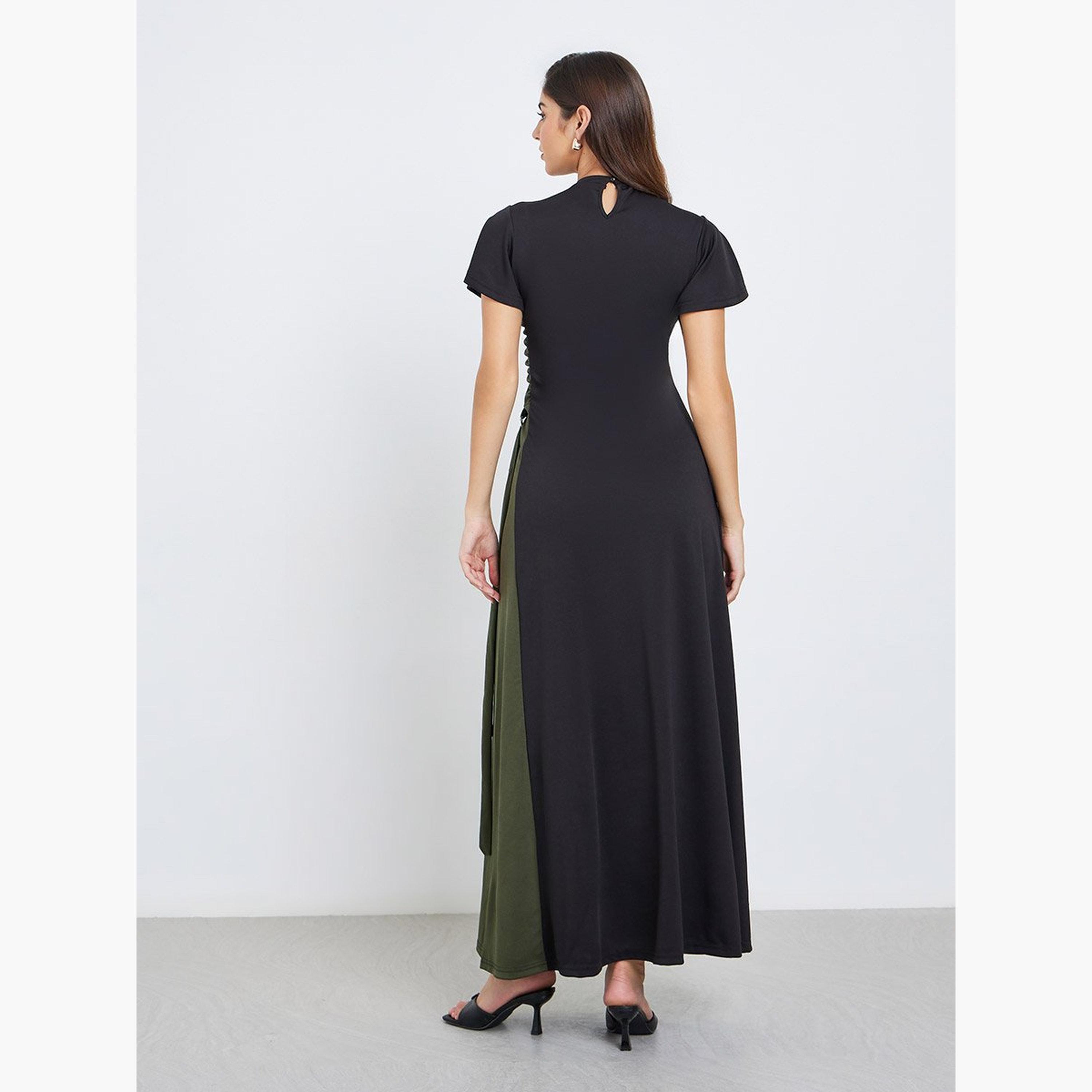 ستايلي - فستان ماكسي بأكمام قصيرة وتفاصيل مجمعة ومتعددة الألوان-women-clothing-dresses-image-5