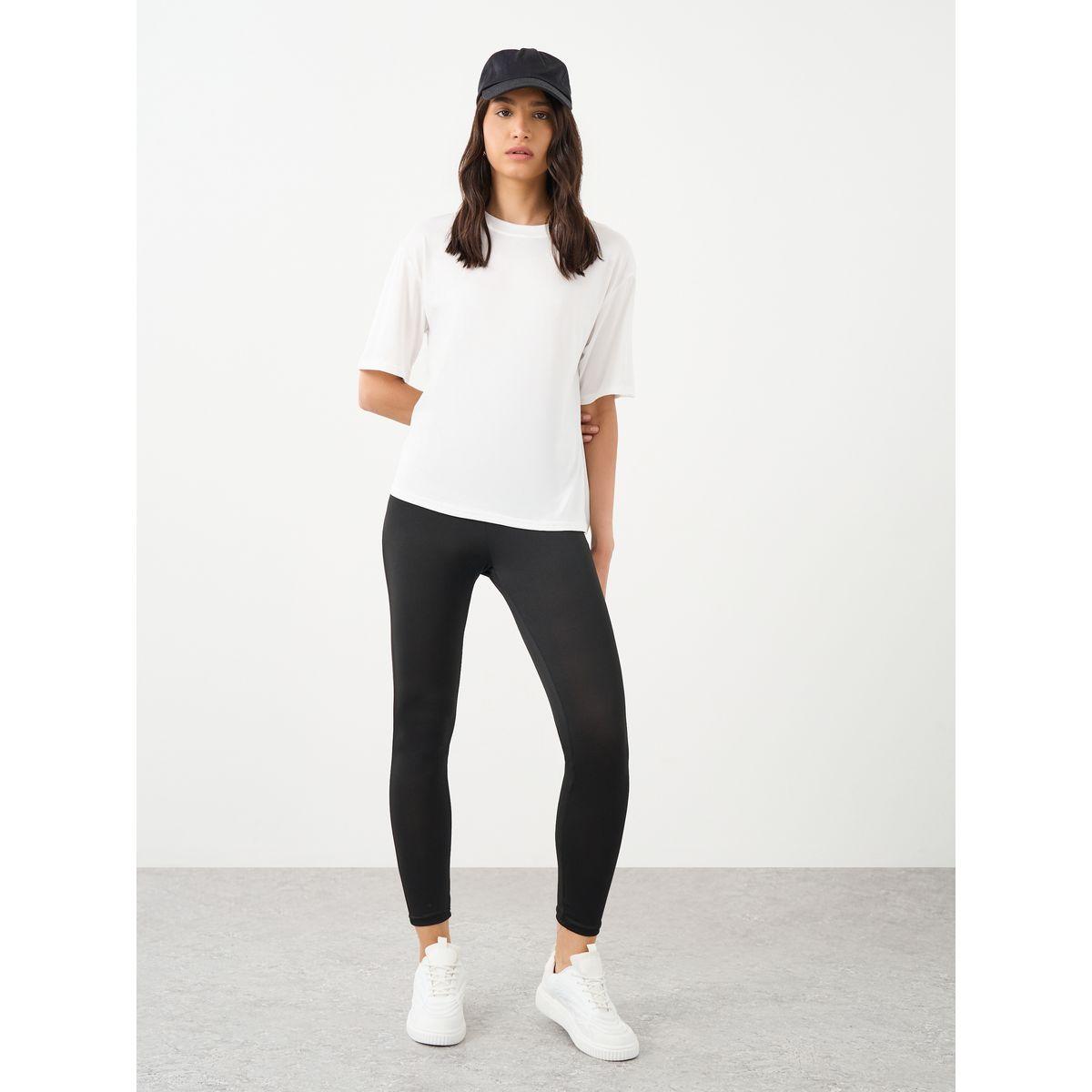 Styli Back Graphic Print T-Shirt and Leggings Co-Ords-women-clothing-coordsets-image-2