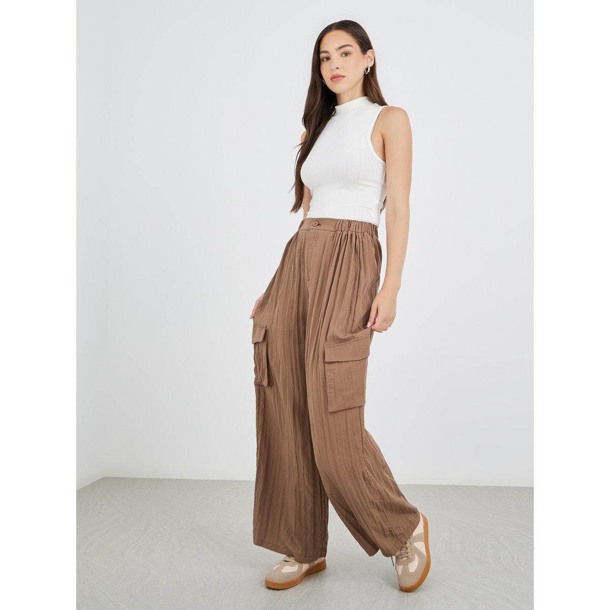 Styli Solid Pleated Wide Leg Cargo Pocket Pants-women-clothing-bottoms-trousers-image-1
