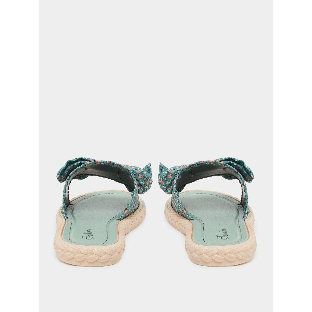 صندل فلات بطبعة زهور مع تفاصيل فيونكة-women-shoes-sandals-flats-image-4