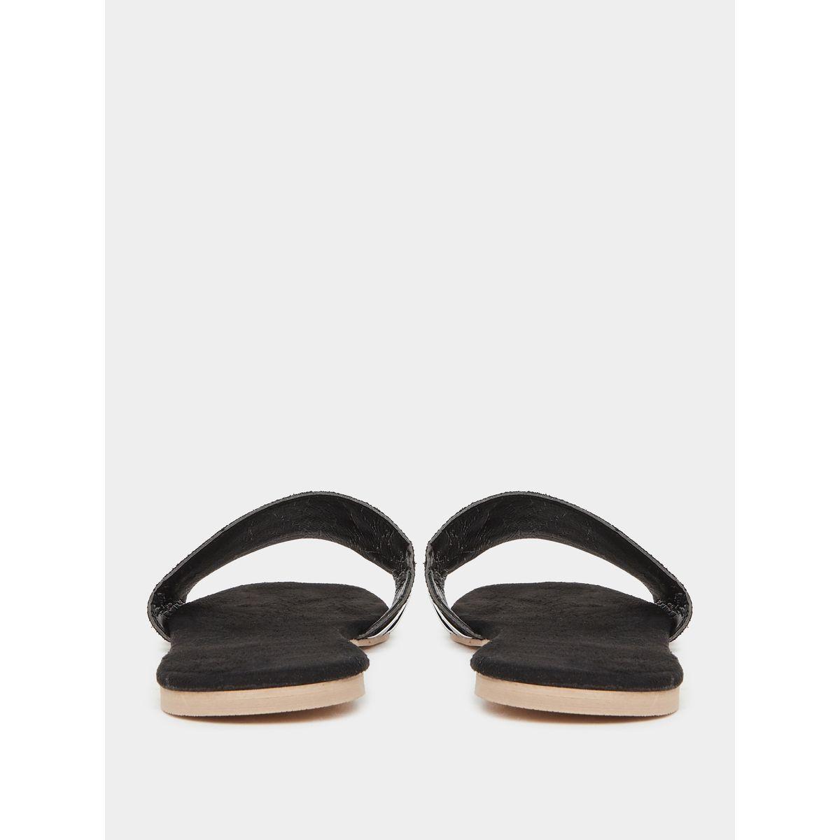 صندل فلات بتفاصيل ميتاليك-women-shoes-flipflopsandslides-image-4