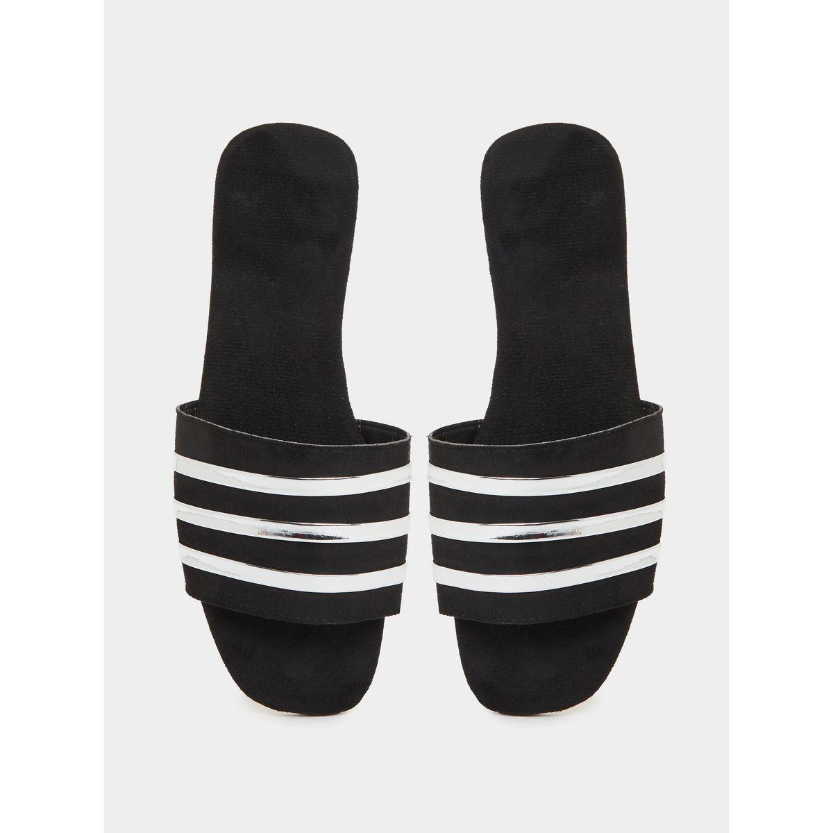 صندل فلات بتفاصيل ميتاليك-women-shoes-flipflopsandslides-image-5