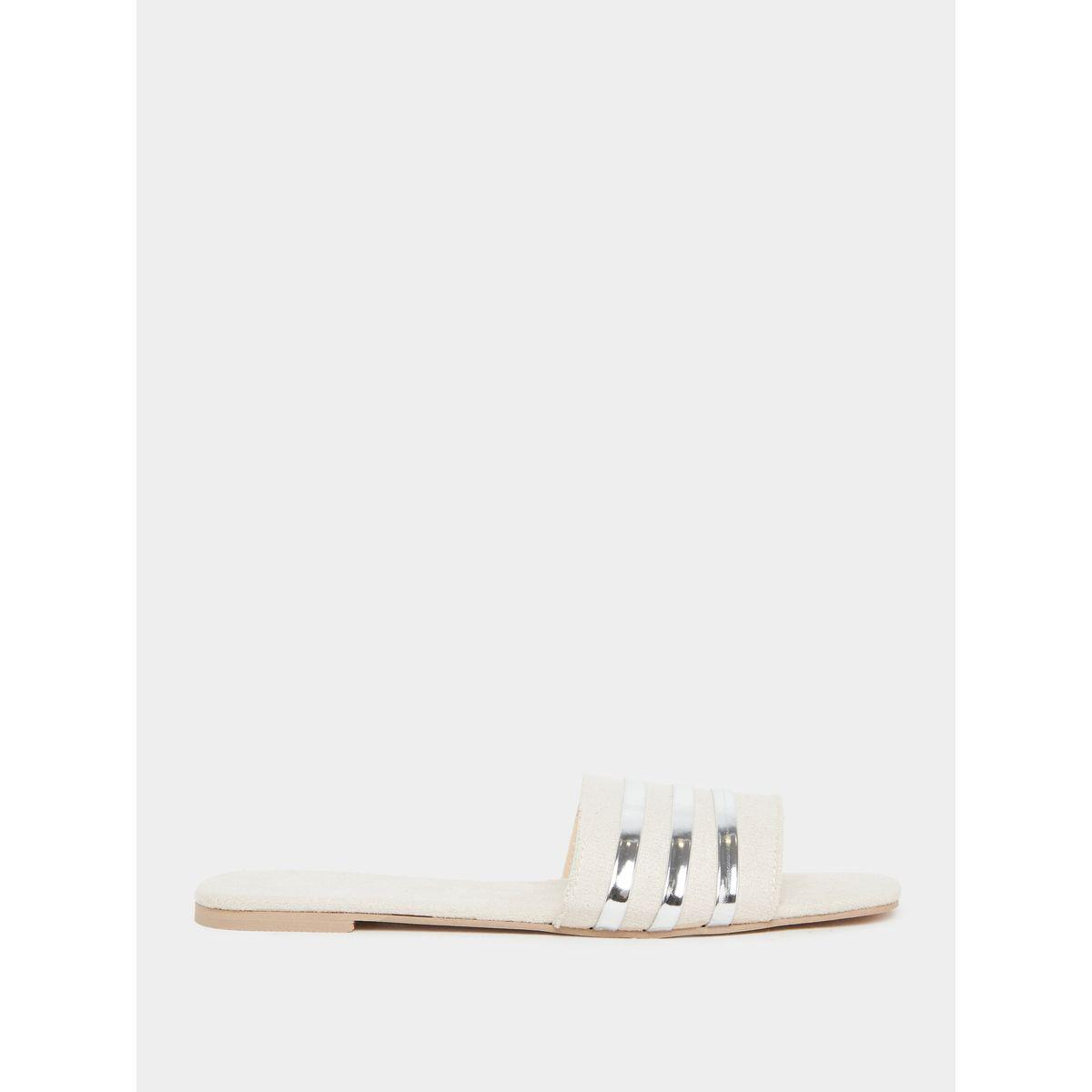 صندل فلات بتفاصيل ميتاليك-women-shoes-flipflopsandslides-image-1