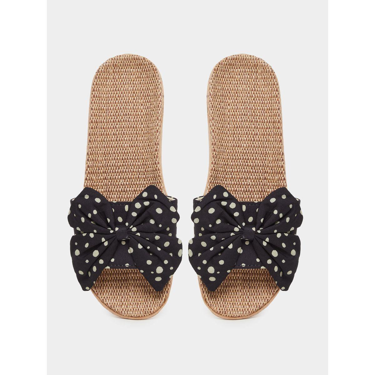 Styli Polka Dot Print Bow Detail Flat Sandals-women-shoes-sandals-flats-image-5
