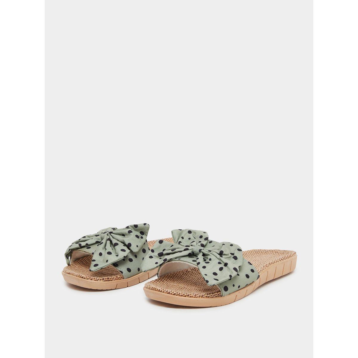صندل فلات بطبعة نقاط بولكا مع تفاصيل فيونكة-women-shoes-flipflopsandslides-image-2