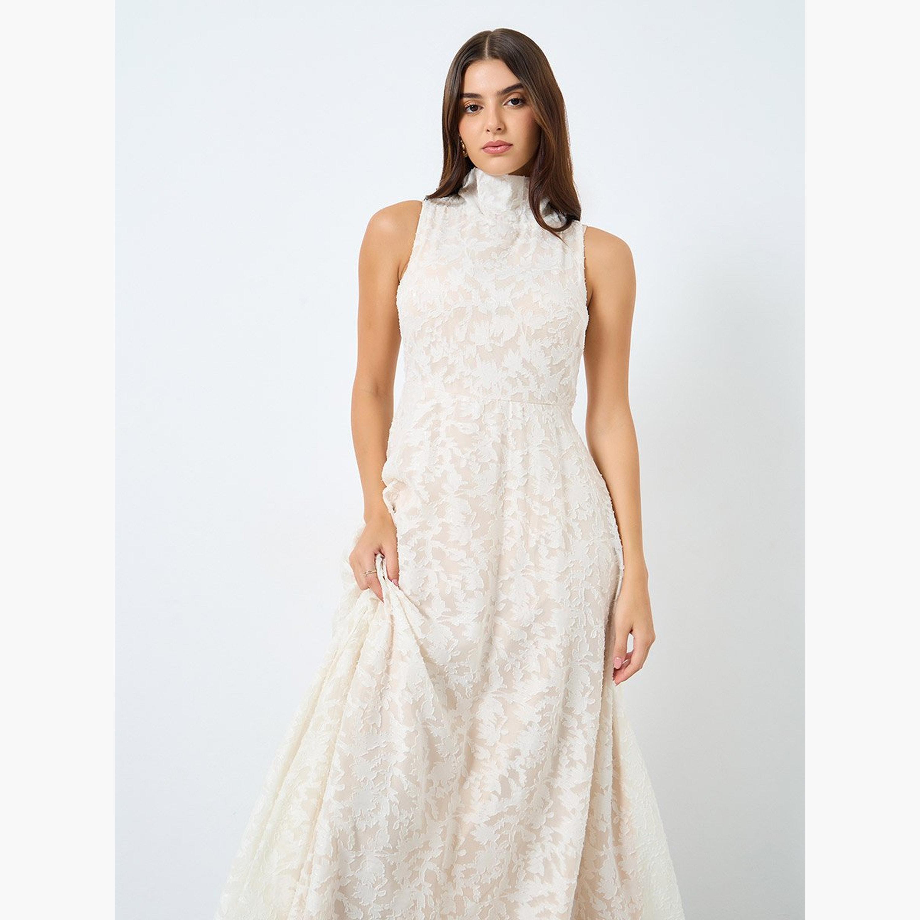 ستايلي - فستان ماكسي بدون أكمام من الدانتيل ورقبة عالية-women-clothing-dresses-image-1