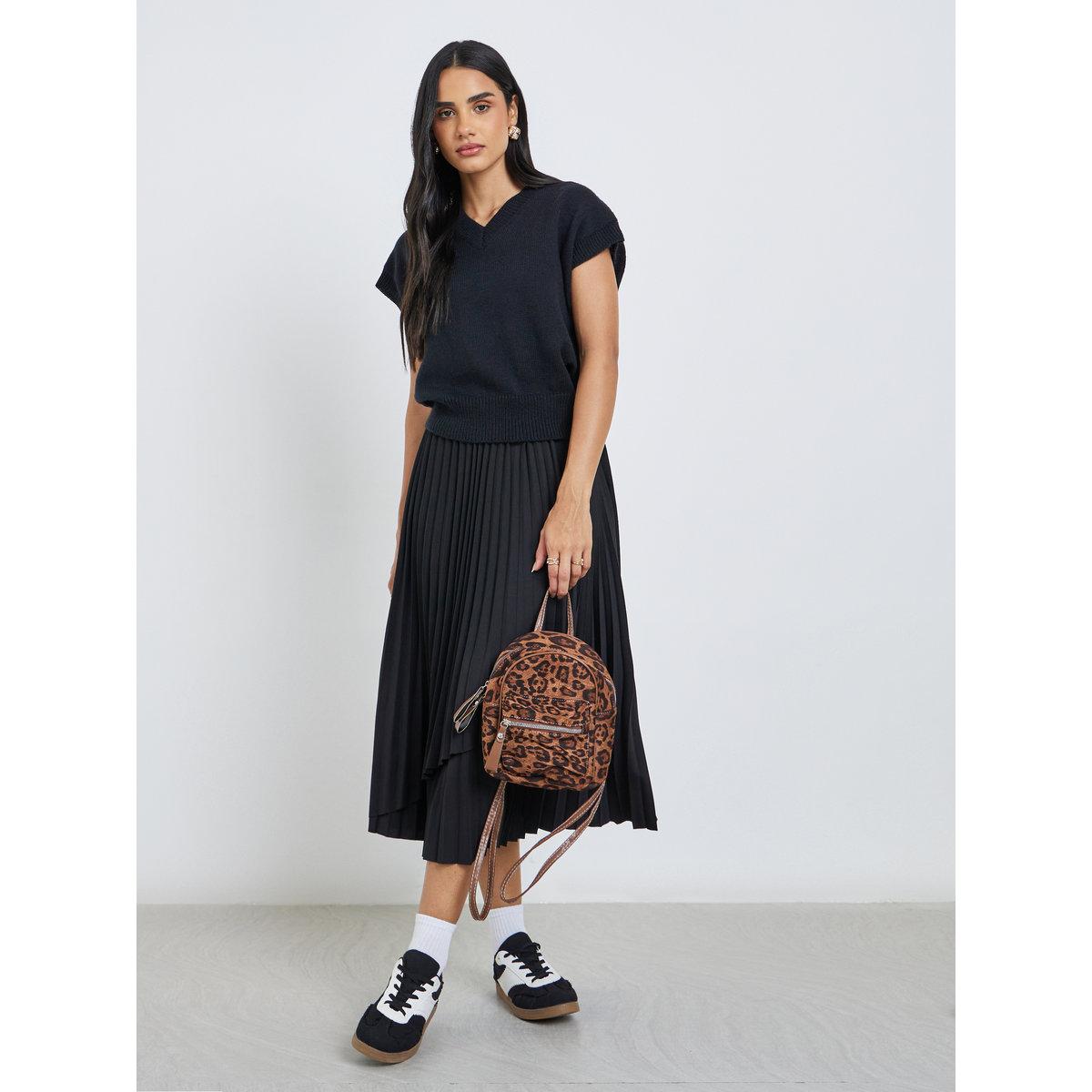 Styli Women Black Boxy Fit Knit Vest-women-clothing-shirtsandblouses-blouses-image-2
