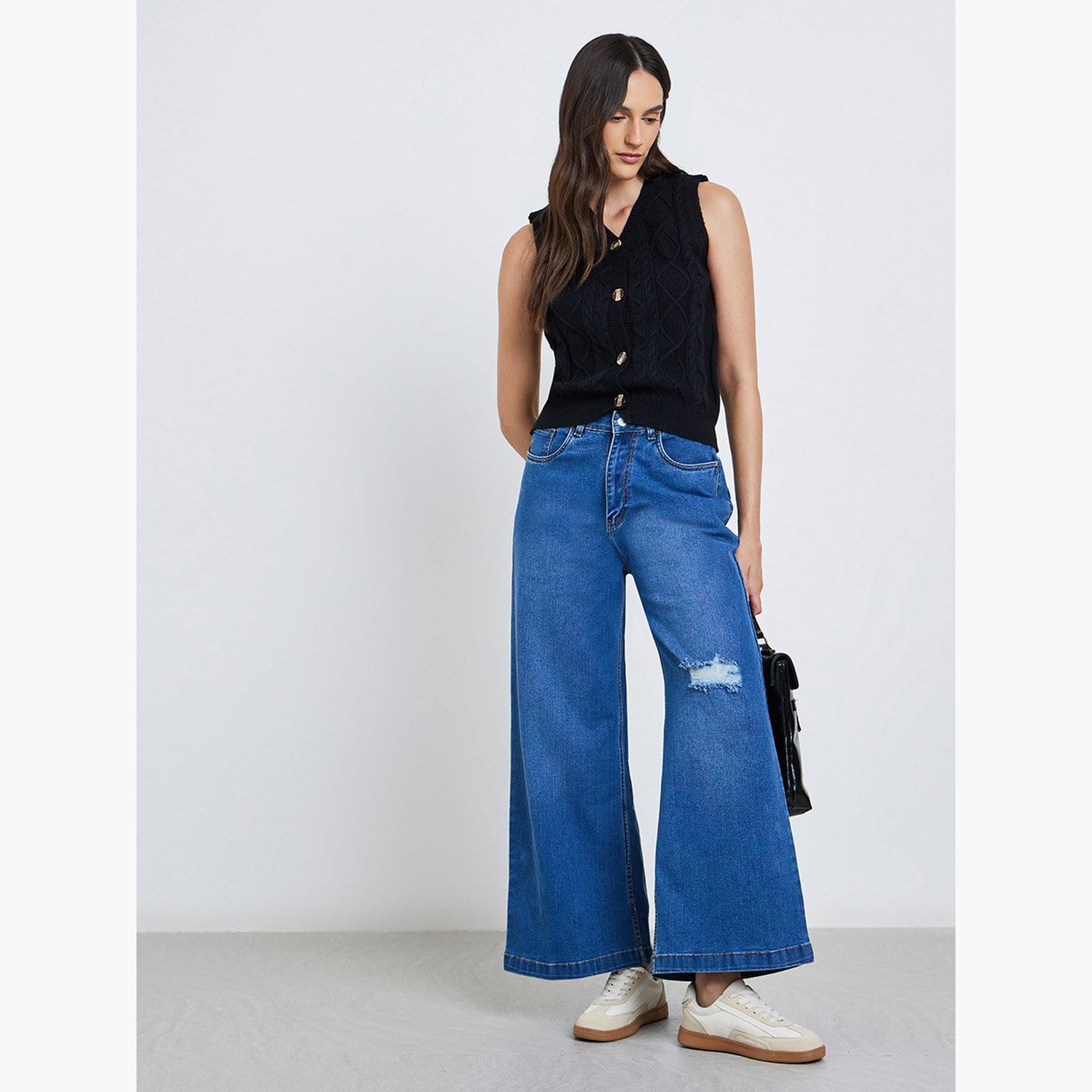ستايلي - سترة محبوكة بدون أكمام وأزرار-women-clothing-coatsandjackets-waistcoats-image-2
